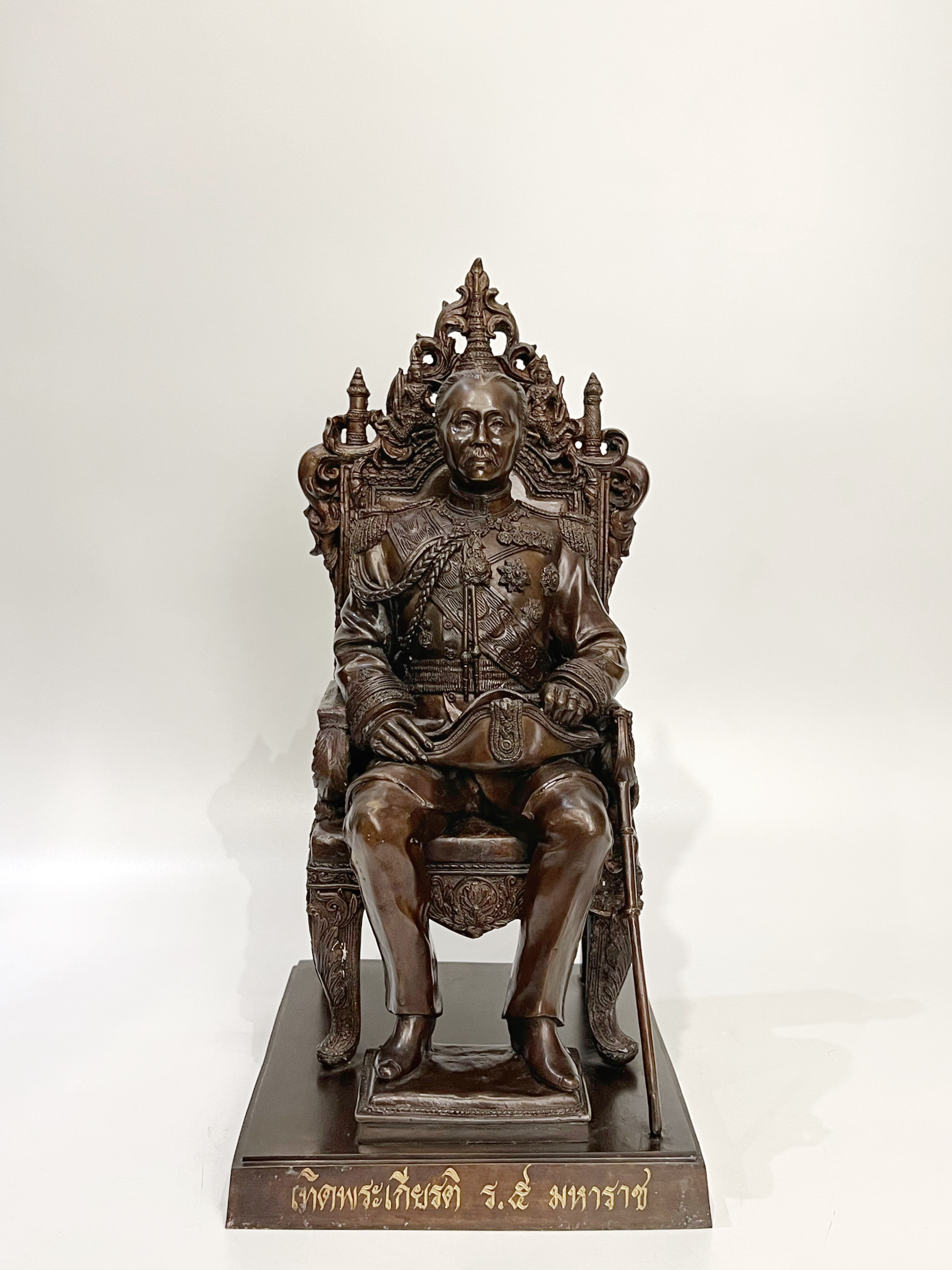 รูปหล่อรัชกาลที่ 5 นั่งบัลลังก์ หน้าตัก 9 นิ้ว เทิดพระเกียรติ ร.5 มหาราช