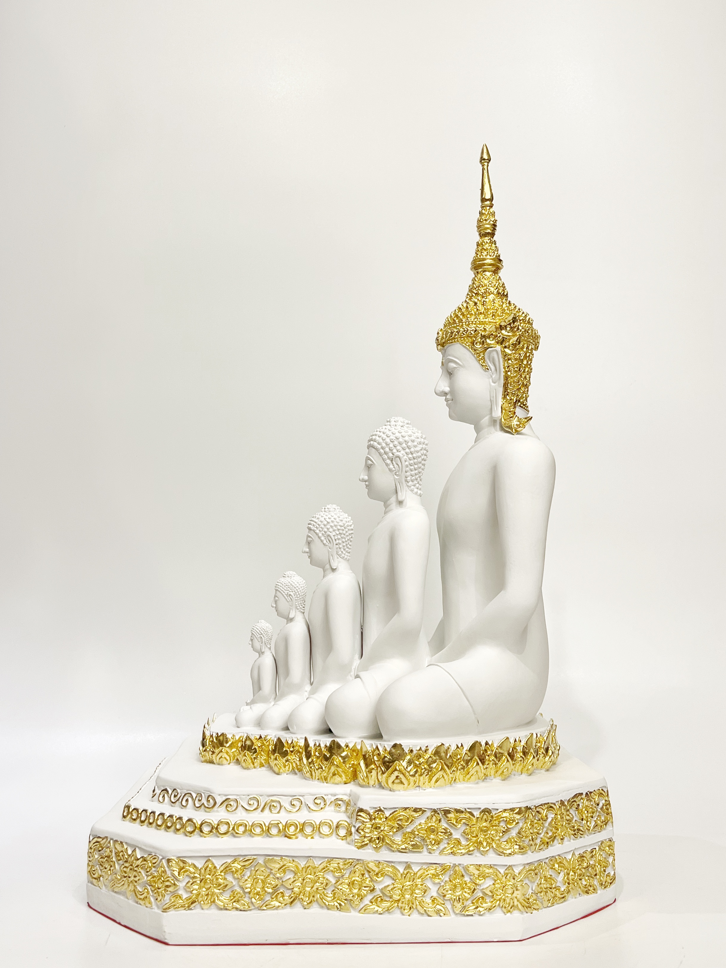 พระพุทธเจ้า 5 พระองค์ หน้าตัก 9 นิ้ว วัดพระธาตุผาซ่อนแก้ว