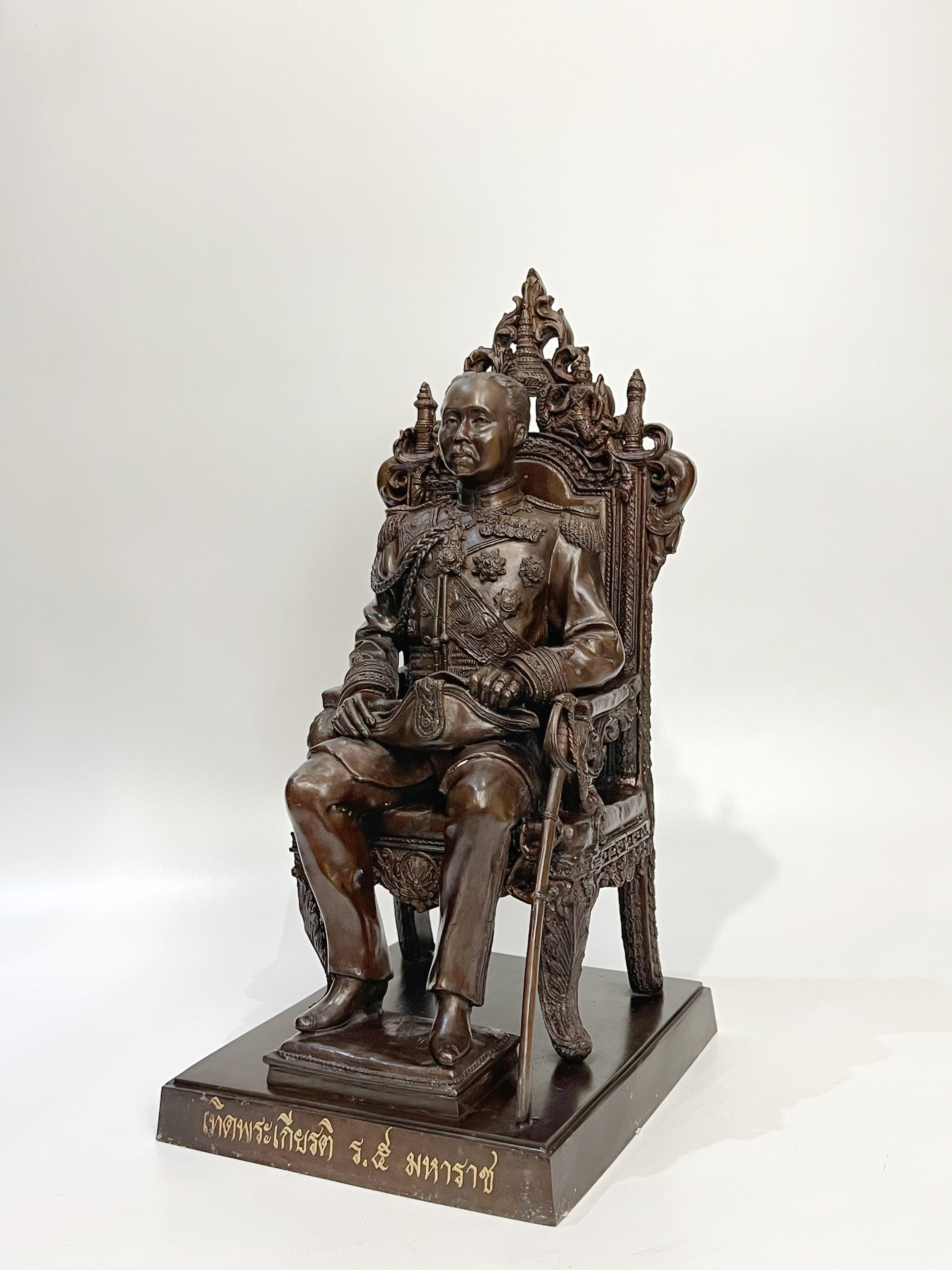 รูปหล่อรัชกาลที่ 5 นั่งบัลลังก์ หน้าตัก 9 นิ้ว เทิดพระเกียรติ ร.5 มหาราช