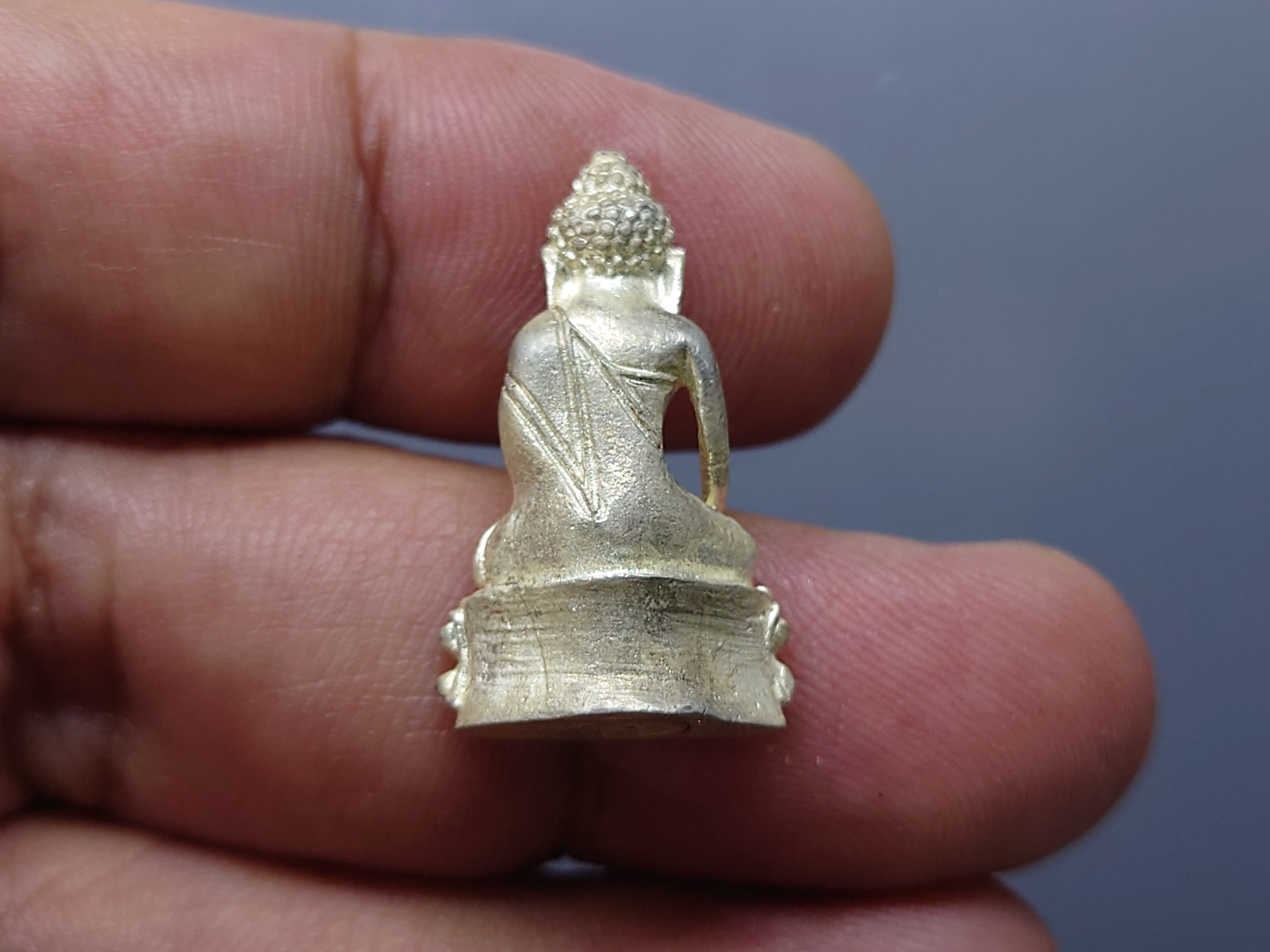 พระกริ่งพระชัยวัฒน์ ครบ 80 ปี กรมสรรพากร เนื้อเงิน สมเด็จพระญาณสังวร เสร็จเททอง วัดบวรนิเวศวิหาร พิธีปลุกเสก วัดพระแก้ว ปี2538 พร้อมกล่องเดิม