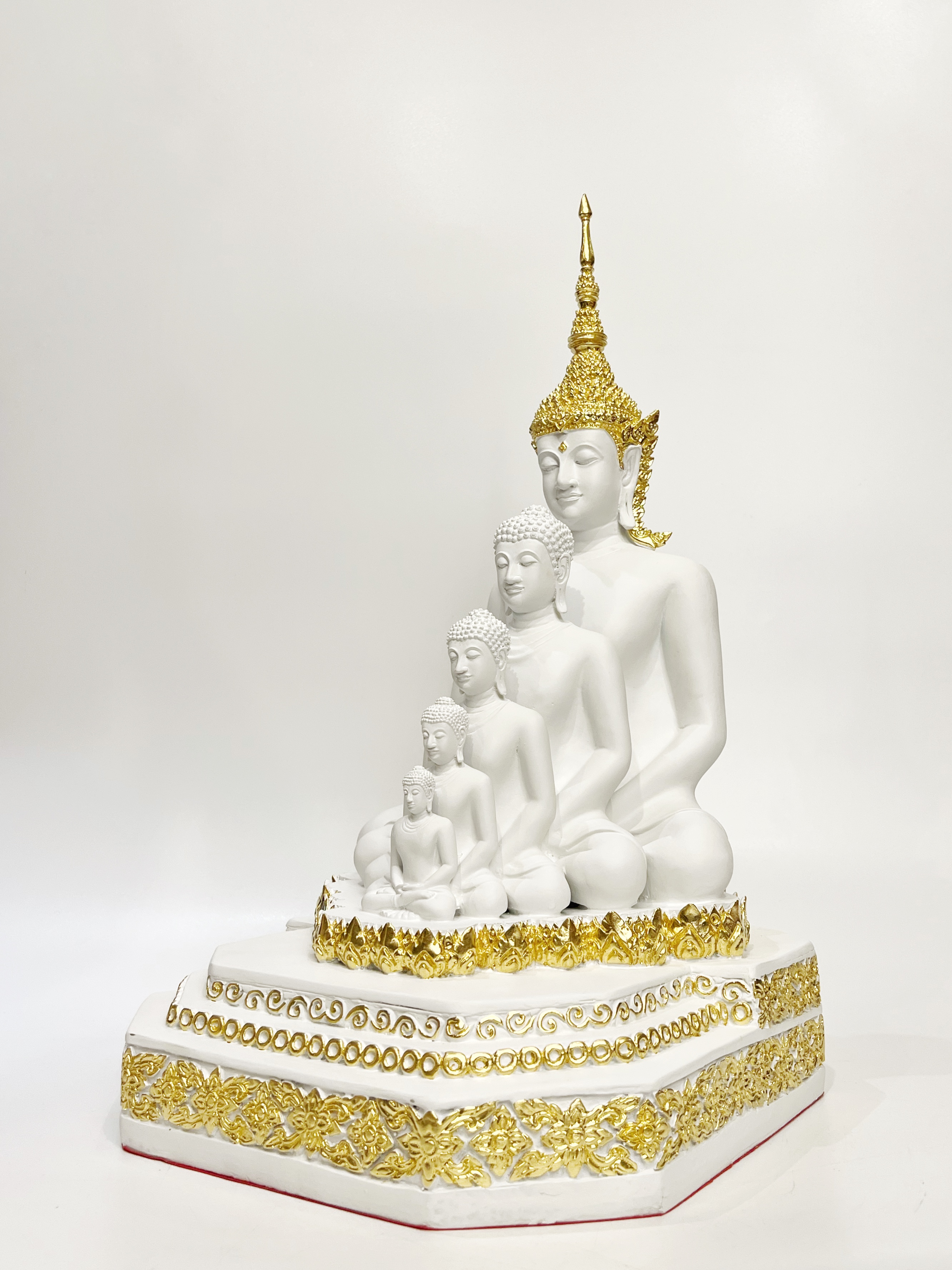 พระพุทธเจ้า 5 พระองค์ หน้าตัก 9 นิ้ว วัดพระธาตุผาซ่อนแก้ว