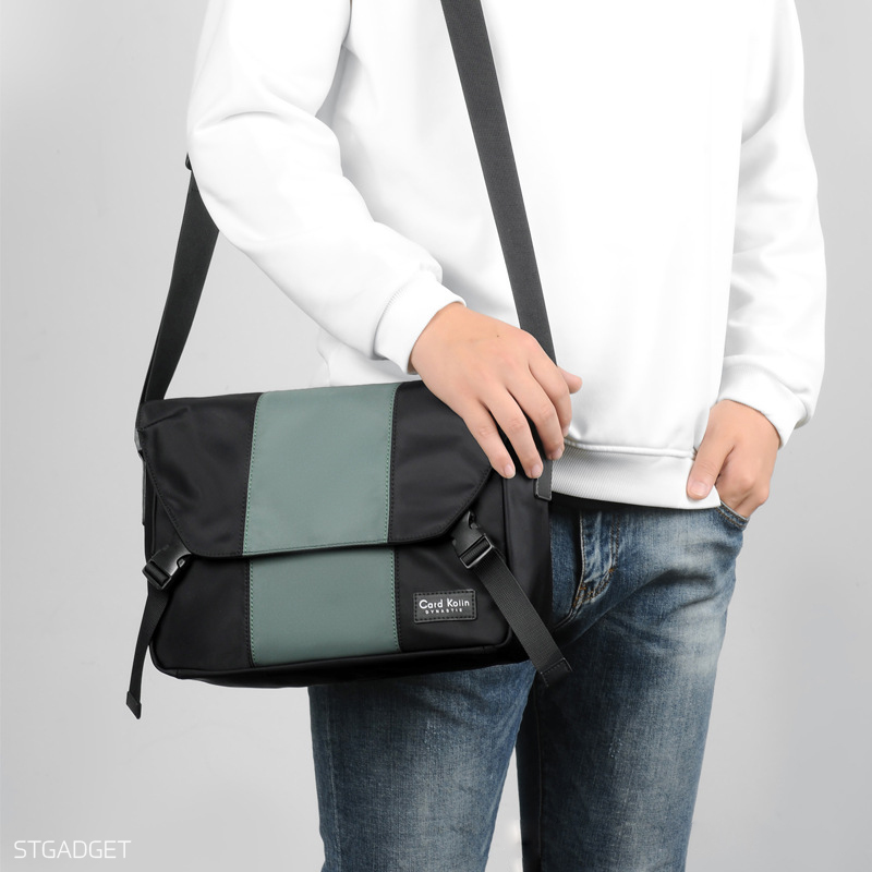 กระเป๋าสะพายข้าง Crossbody Bags กระเป๋าผู้ชาย กระเป๋าใส่ไปทำงาน ของแท้ 100% ใส่ iPad ได้ A053