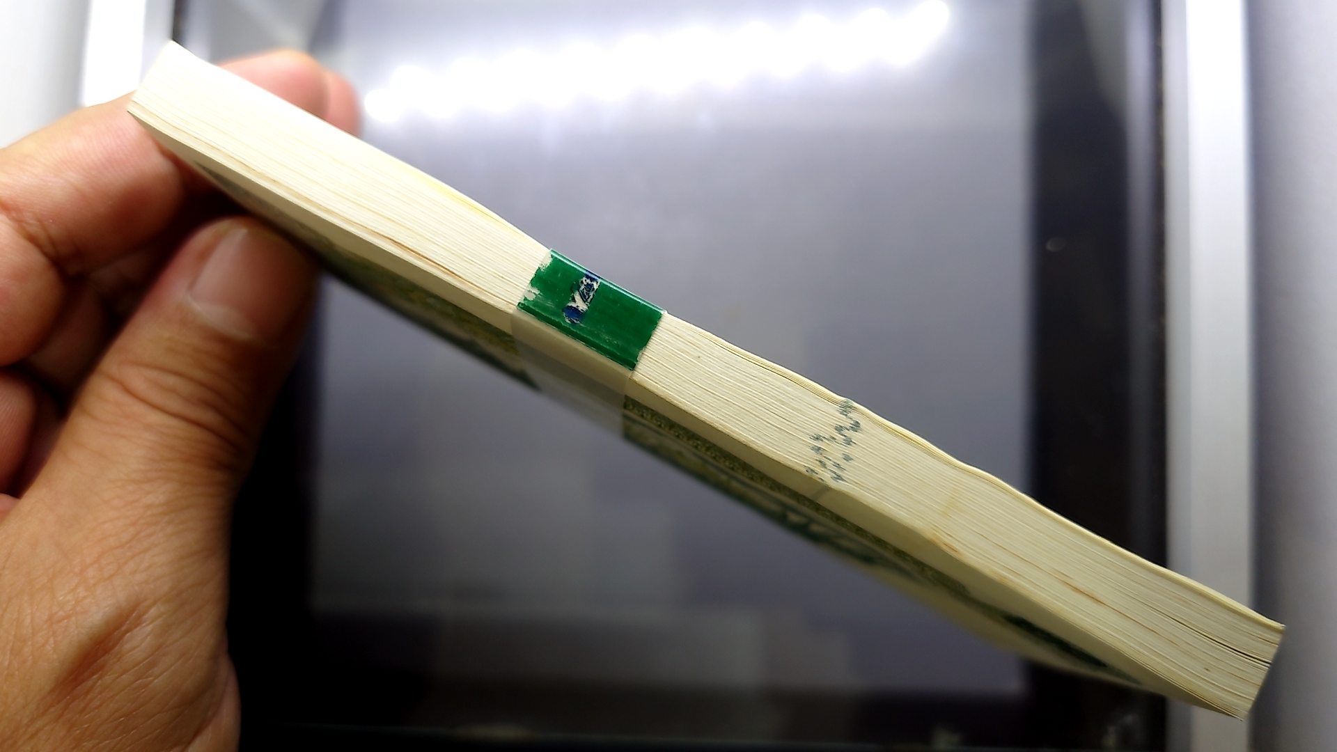 ธนบัตร 20 บาท แบบ 11 ยกแหนบ 100 ใบ เลขเรียง ธนบัตรหมุนเวียน สมัยรัชกาลที่9 ปี2514 ไม่ผ่านใช้