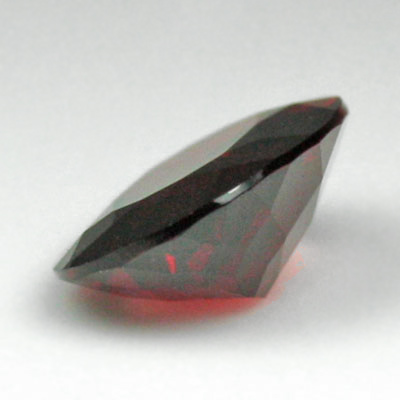 **ขายแล้ว**โกเมน โรโดไลท์ (Rhodolite Garnet) 2.91 กะรัต สีแดง รูปร่างดี