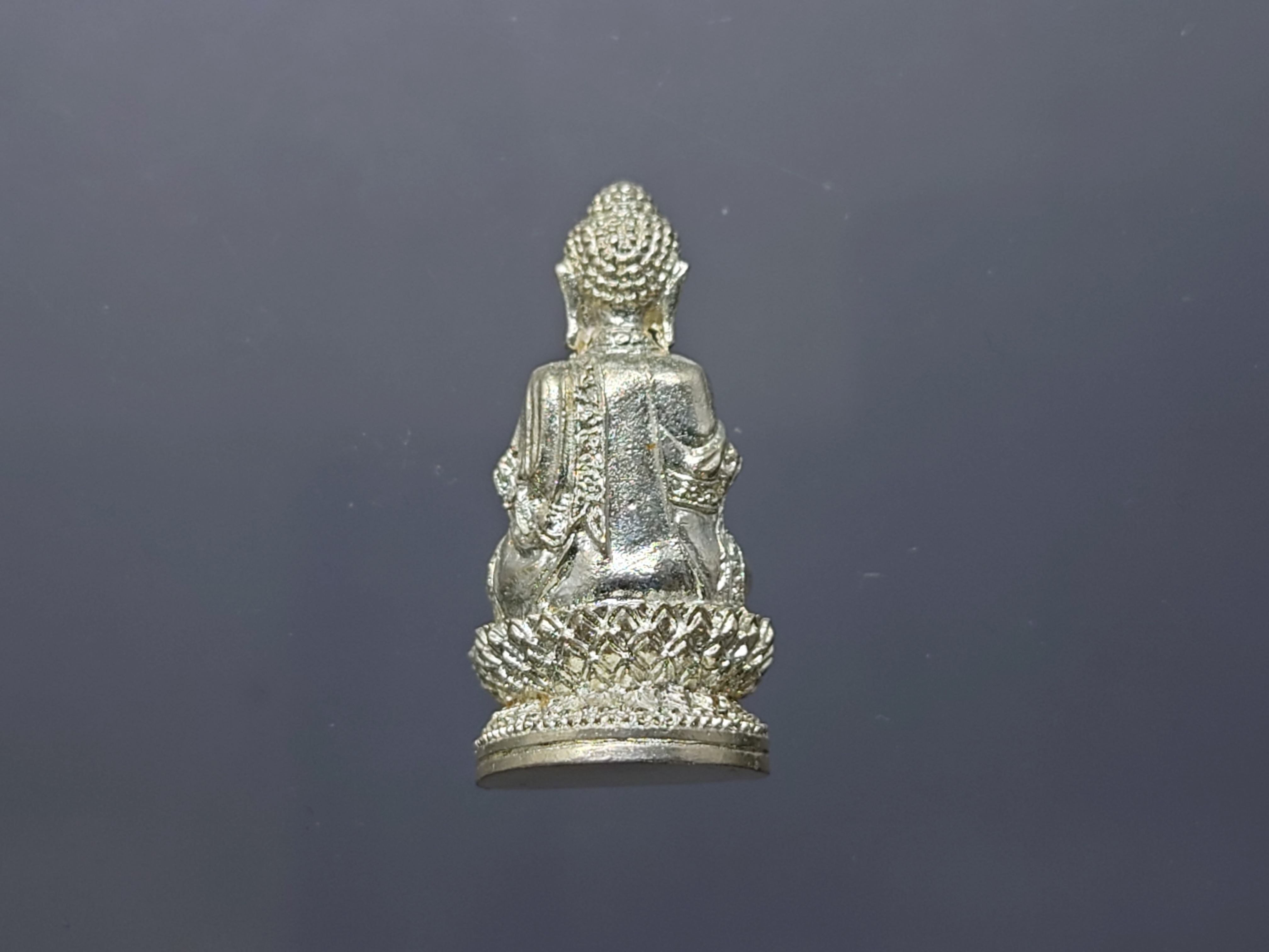 พระกริ่งจีน ต้าเยิ่นถะ เนื้อเงิน โครงการสร้างอาคารเรียน โรงเรียนกาญจนาภิเษกสมโภช ออก วัดบวรนิเวศวิหาร ปี2539 พร้อมกล่องเดิม