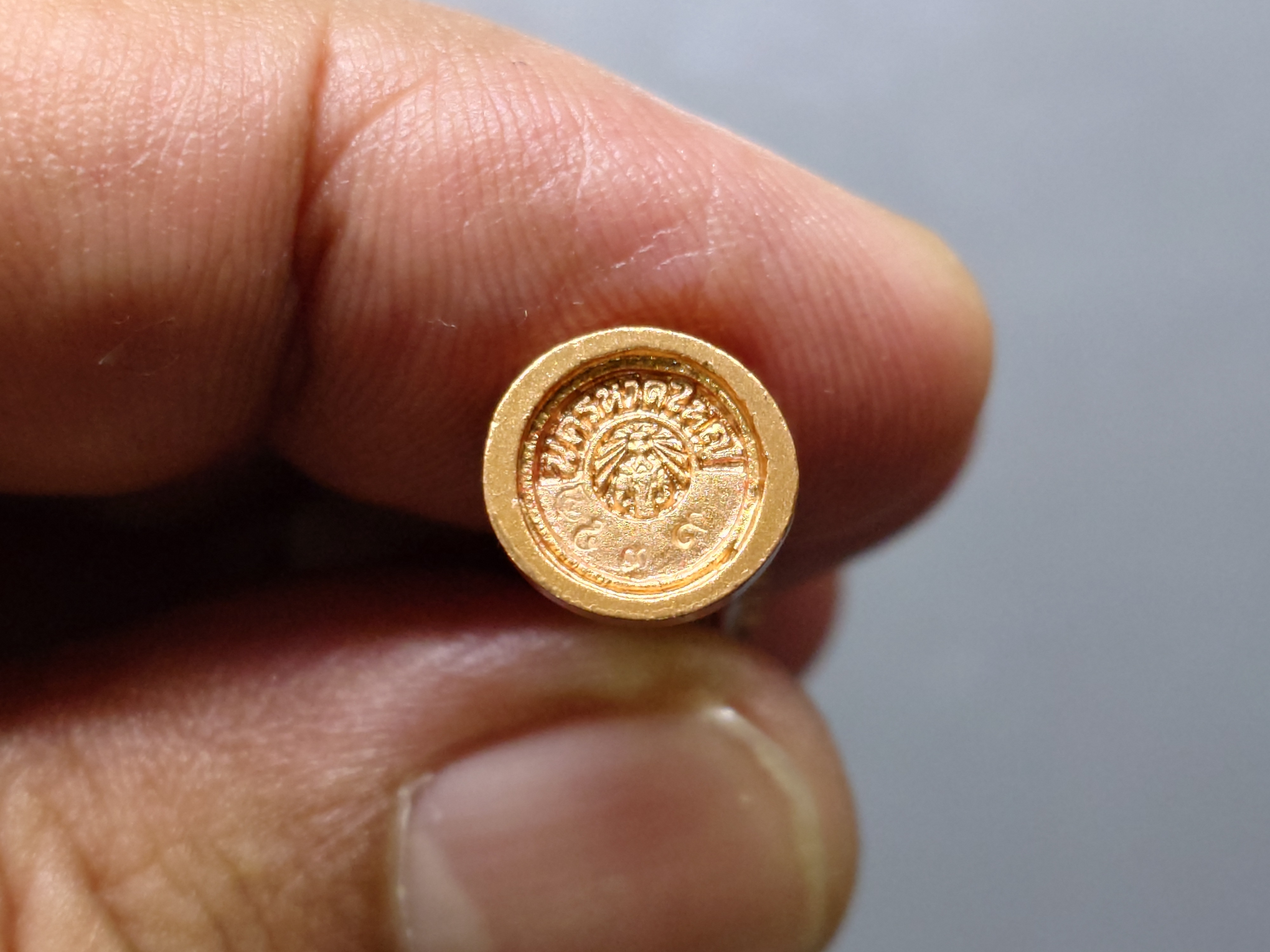 พระโพธิสัตว์อวโลกิเตศวร เจ้าแม่กวนอิม เนื้อกาหลั่ยนาค รุ่นฉลองปีกาญจนาภิเษก พิธีพุทธาภิเษก อ.หาดใหญ่ จ.สงขลา ปี2540