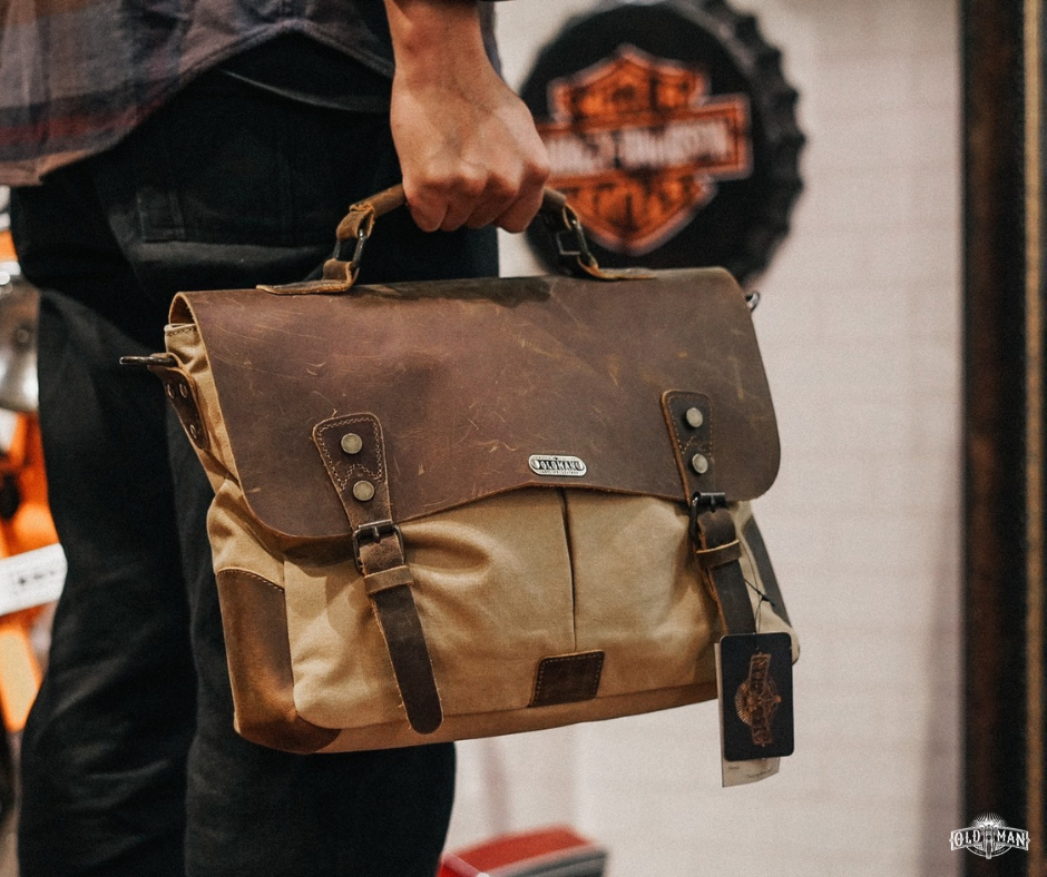 กระเป๋าเอกสาร Oldman Messenger