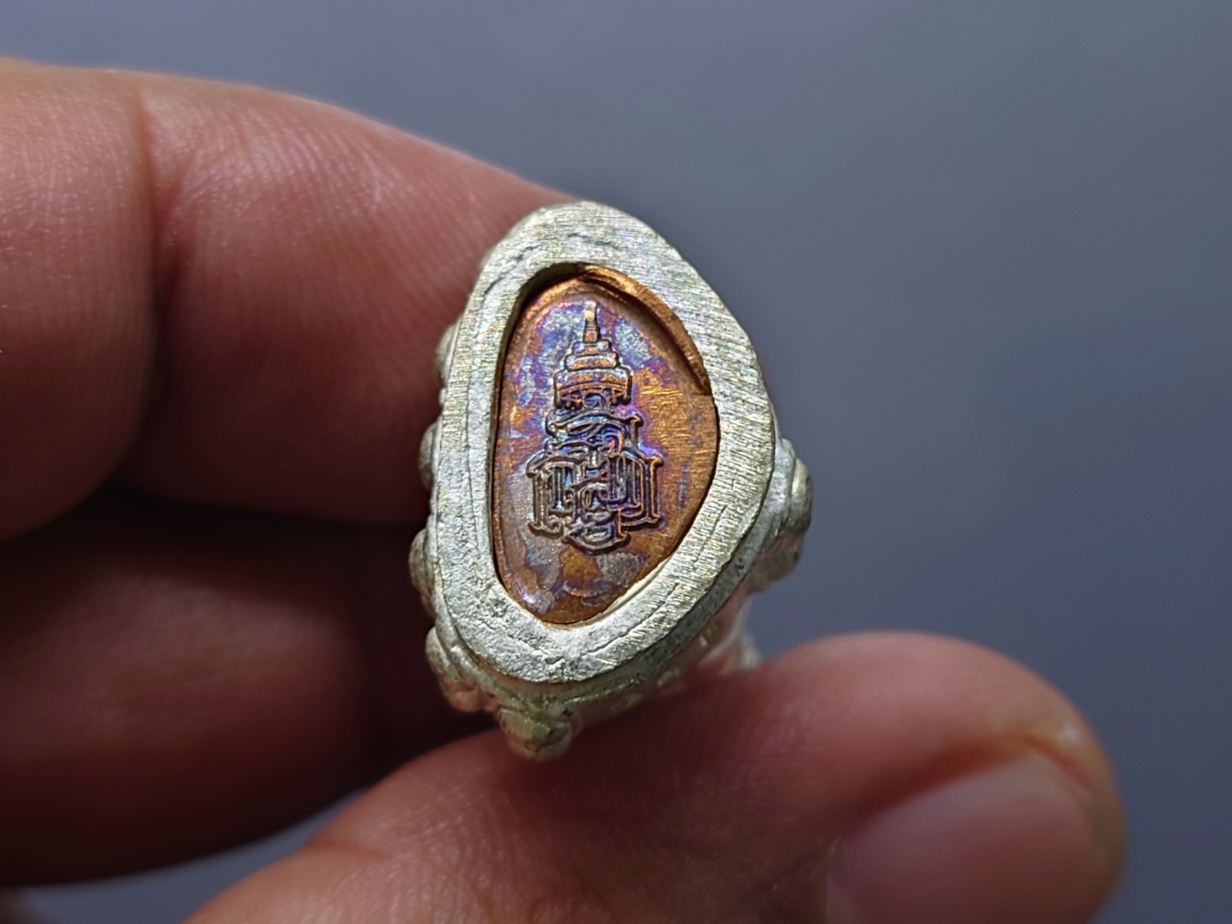 พระกริ่งหน้าไทยมหามงคล 7 รอบ สมเด็จพระญาณสังวรฯ สมเด็จพระสังฆราช เนื้อนวะพรายเงินเงิน วัดบวรนิเวศวิหาร ปี2540 พร้อมกล่องเดิม ซีลเดิม