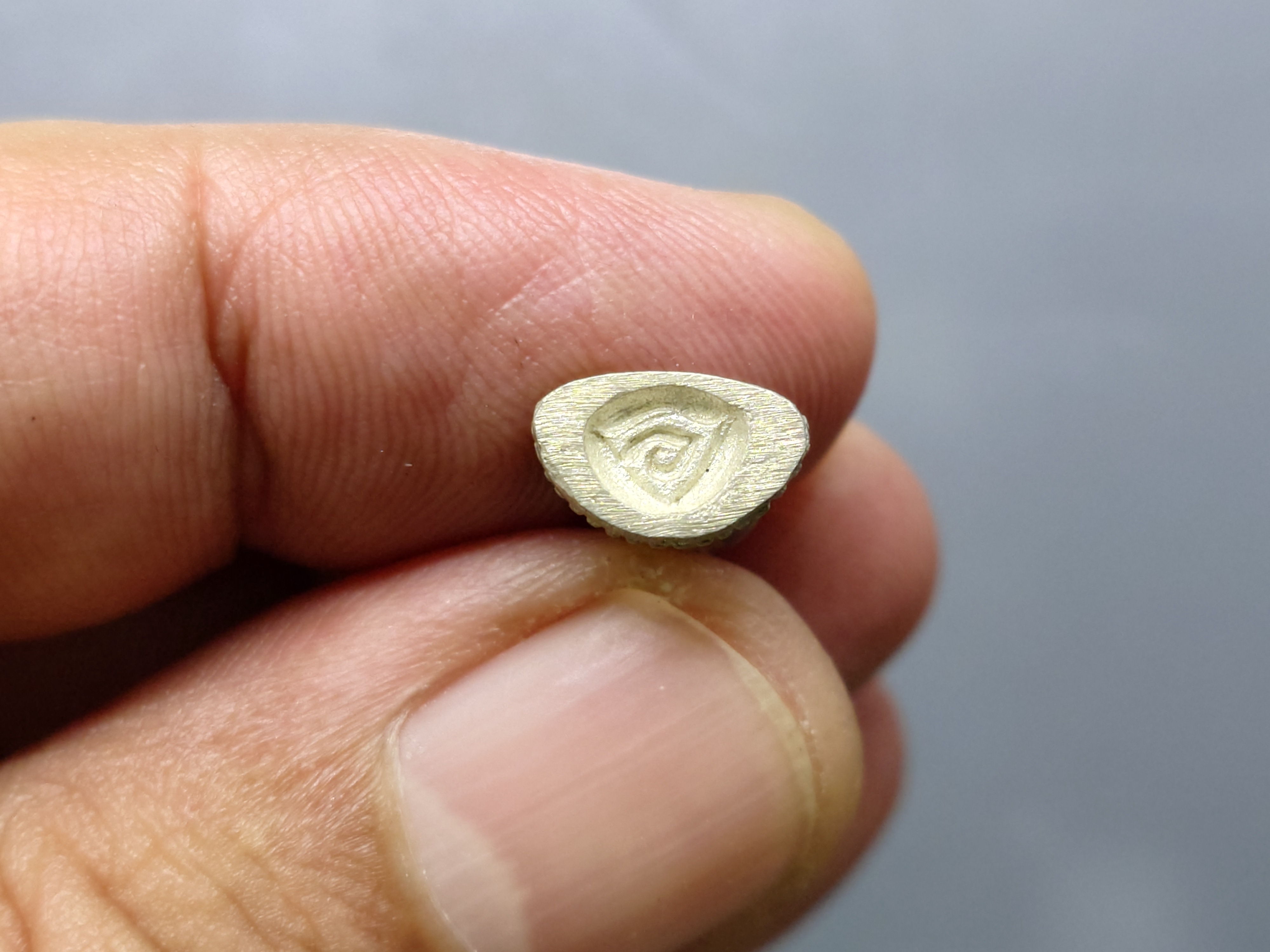 พระกริ่งวัดสุทัศน เนื้อเงิน มูลนิธิอัฏฐมราชานุสรณ์ จัดสร้าง พิธีพุทธาภิเษก ณ พระอุโบสถวัดสุทัศนเทพวราราม ปี2534 นิยม หายาก กล่องเดิม