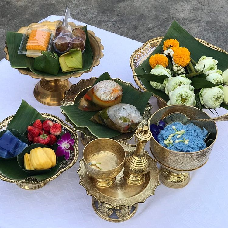 พานโตกโบราณขาฉลุ โตกทองเหลืองไทย ขนาด 6,7,8,10,12,14,16,18,20,22 นิ้ว