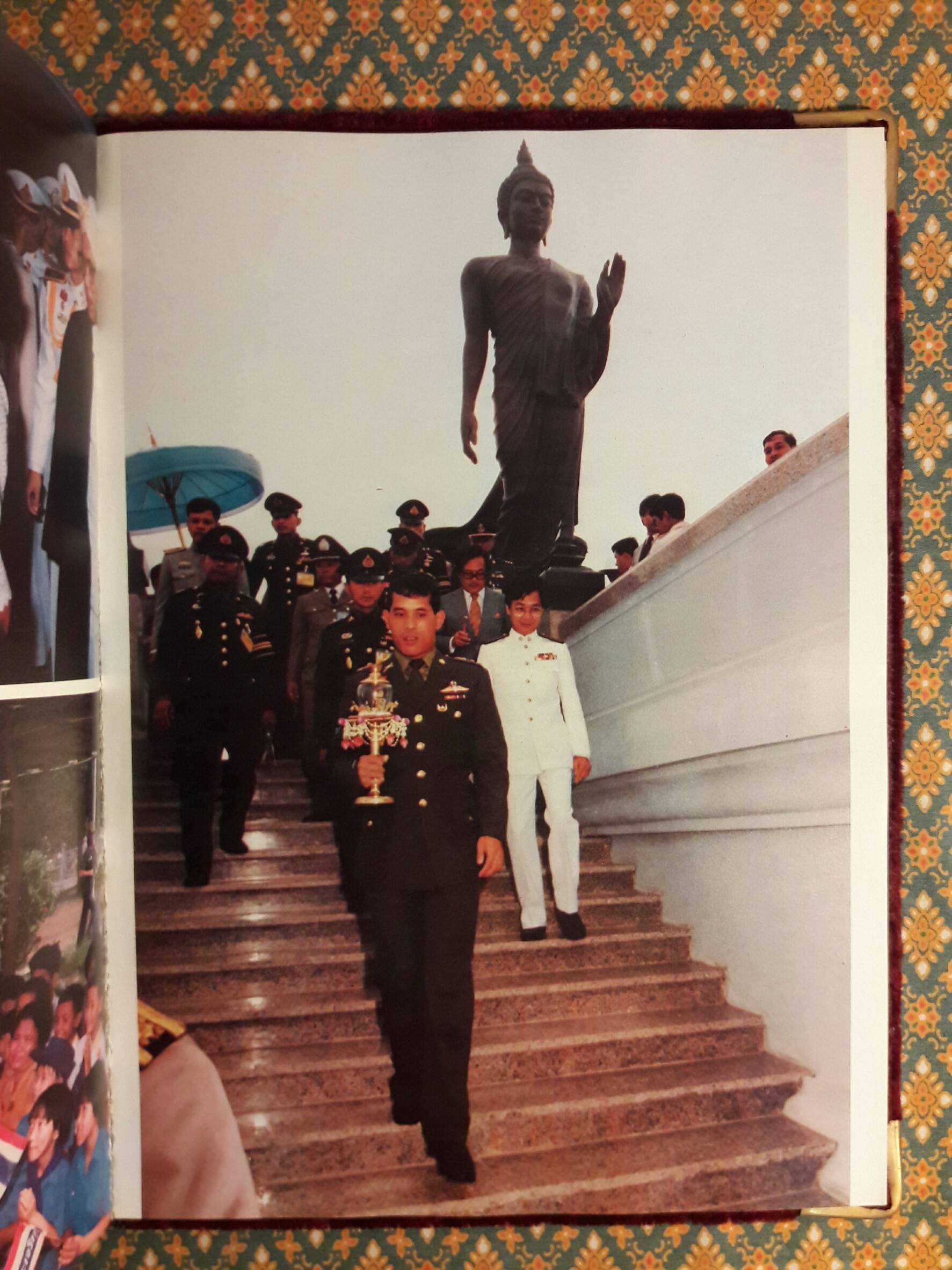 พระราชกรณียกิจ สมเด็จพระบรมโอรสาธิราชฯ สยามมกุฎราชกุมาร ทั้งในและนอกประเทศ ฉบับพิเศษ