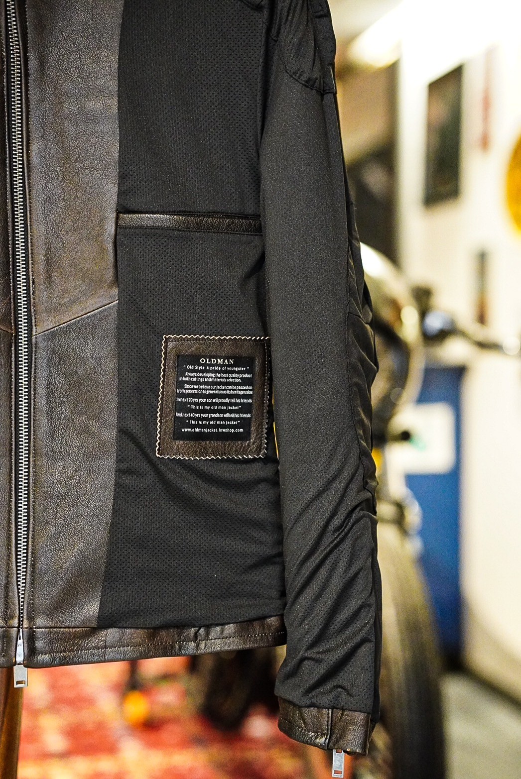 เสื้อหนังแท้ Caveman 802SC มีการ์ด (กรุณาสอบถามไซส์ก่อนสั่งซื้อ)