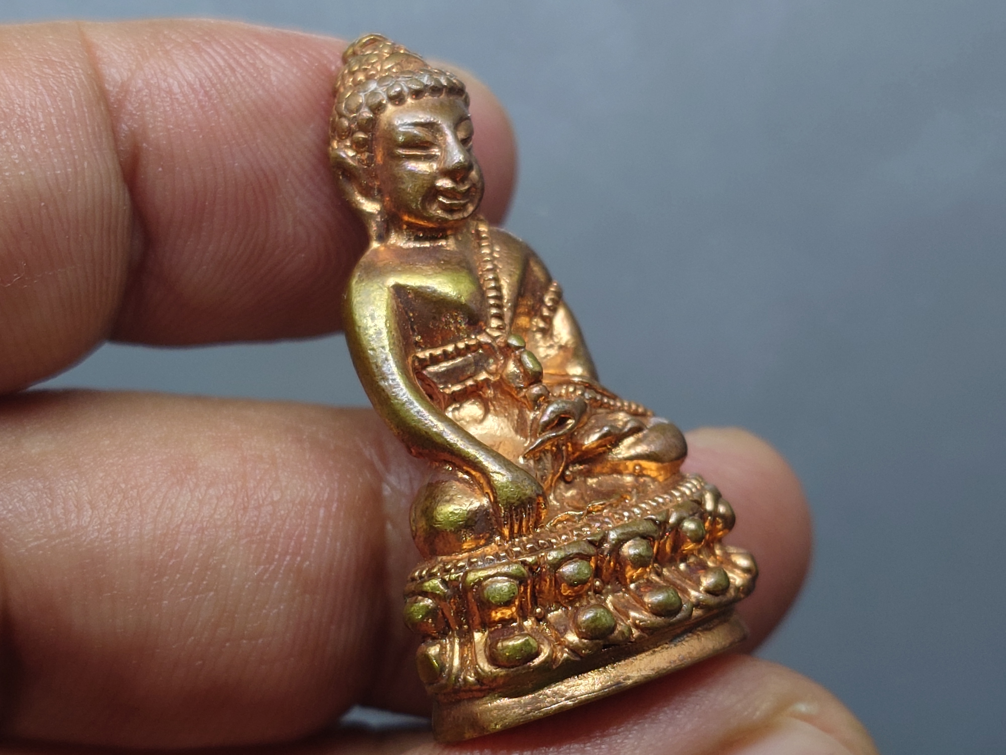 พระกริ่งพระชัยวัฒน์ มหาราช 80 พรรษา รัชกาลที่9 เนื้อนวะโลหะ สมเด็จพระเทพฯ ทรงเททอง ธนาคารออมสิน จัดสร้าง วัดบวรนืเวศวิหาร ปี2550 พร้อมกล่องเดิม