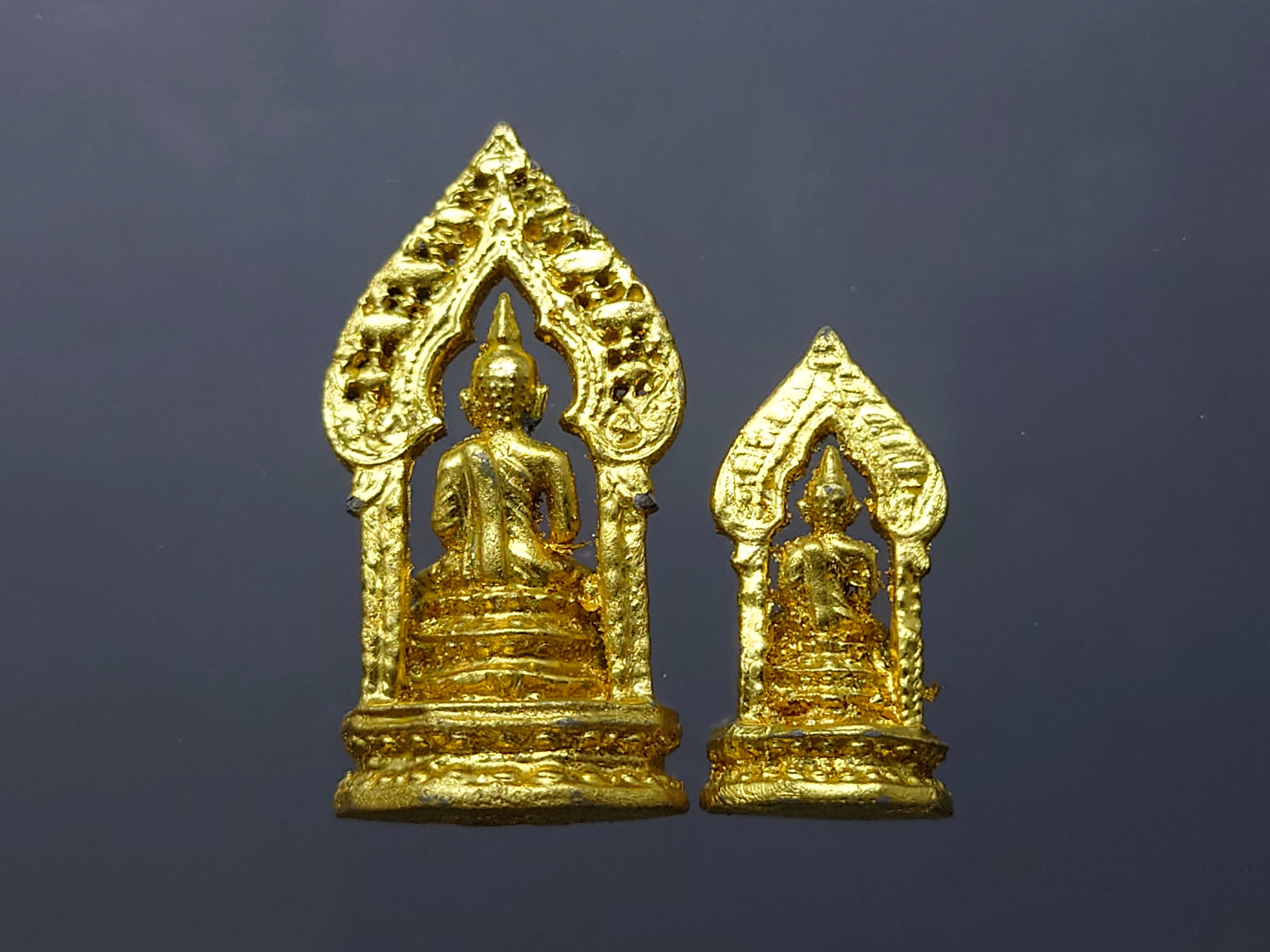 พระกริ่ง-พระชัยวัฒน์ นิรันตราย เนื้อสัมฤทธิ์ชุบทอง วัดราชประดิษฐสถิตมหาสีมาราม พ.ศ.2549 พร้อมกล่องเดิม