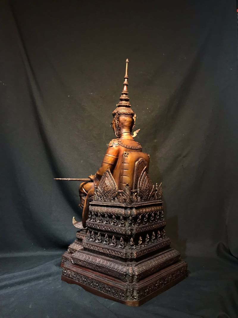 พระบรมรูปหล่อรัชกาลที่ 9 นั่งบัลลังก์หน้าตัก 16 นิ้ว