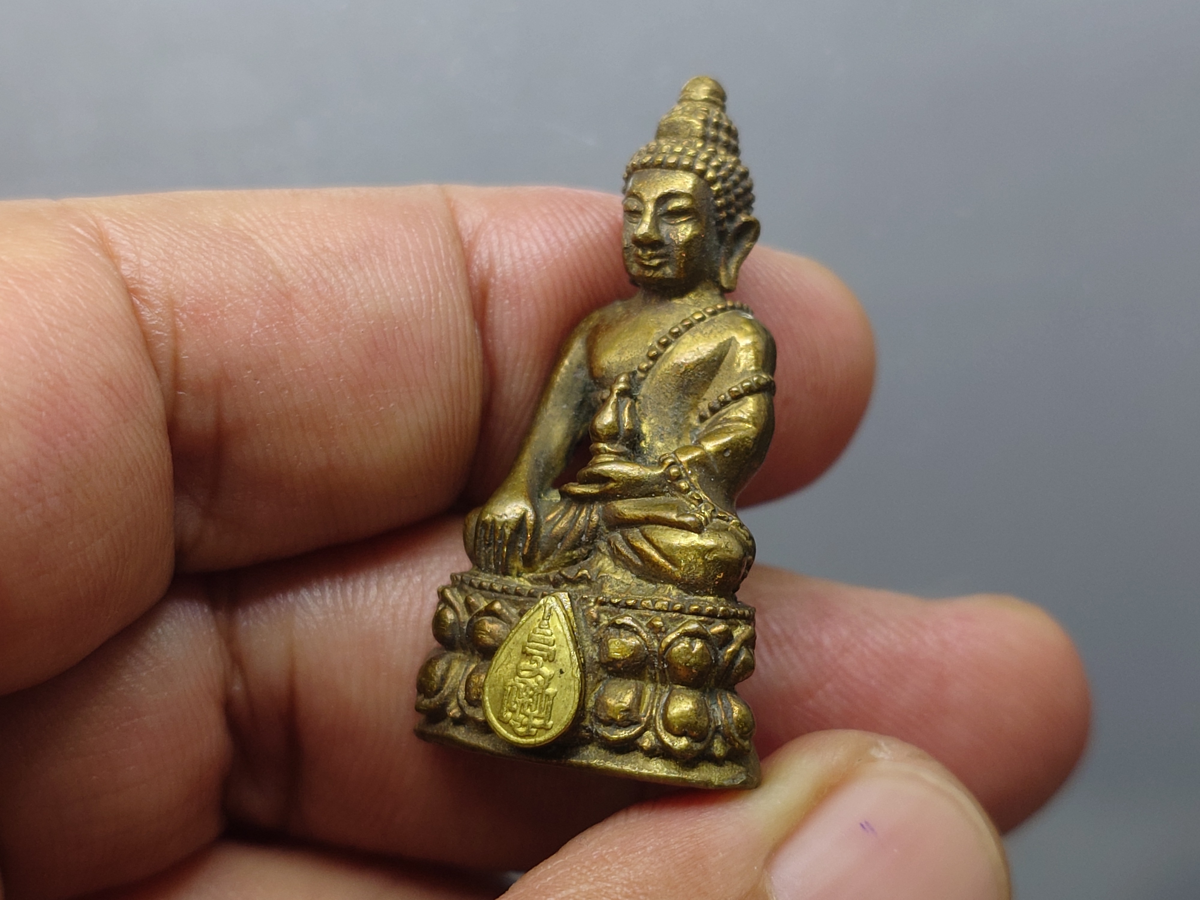 พsะกริ่งญาณสังวร ญสส. ฉลองพระชนมายุ 87 พรรษา สมเด็จพระญาณสังวรฯ ทรงอธิษฐานจิตเดี่ยว วัดบวรนิเวศวิหาร ปี2543 พร้อมตลับเดิม