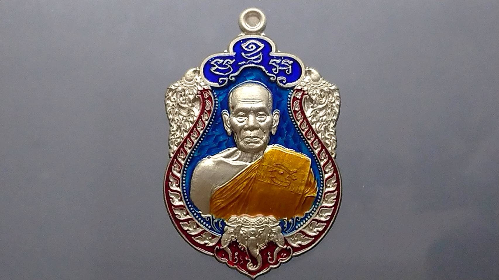 เหรียญเสมาเอราวัณพันล้าน เนื้ออัลปาก้า ลงยาราชาวดีพื้นฟ้า หลวงพ่อพัฒน์ วัดห้วยด้วน โคท 38(SKU-03492)