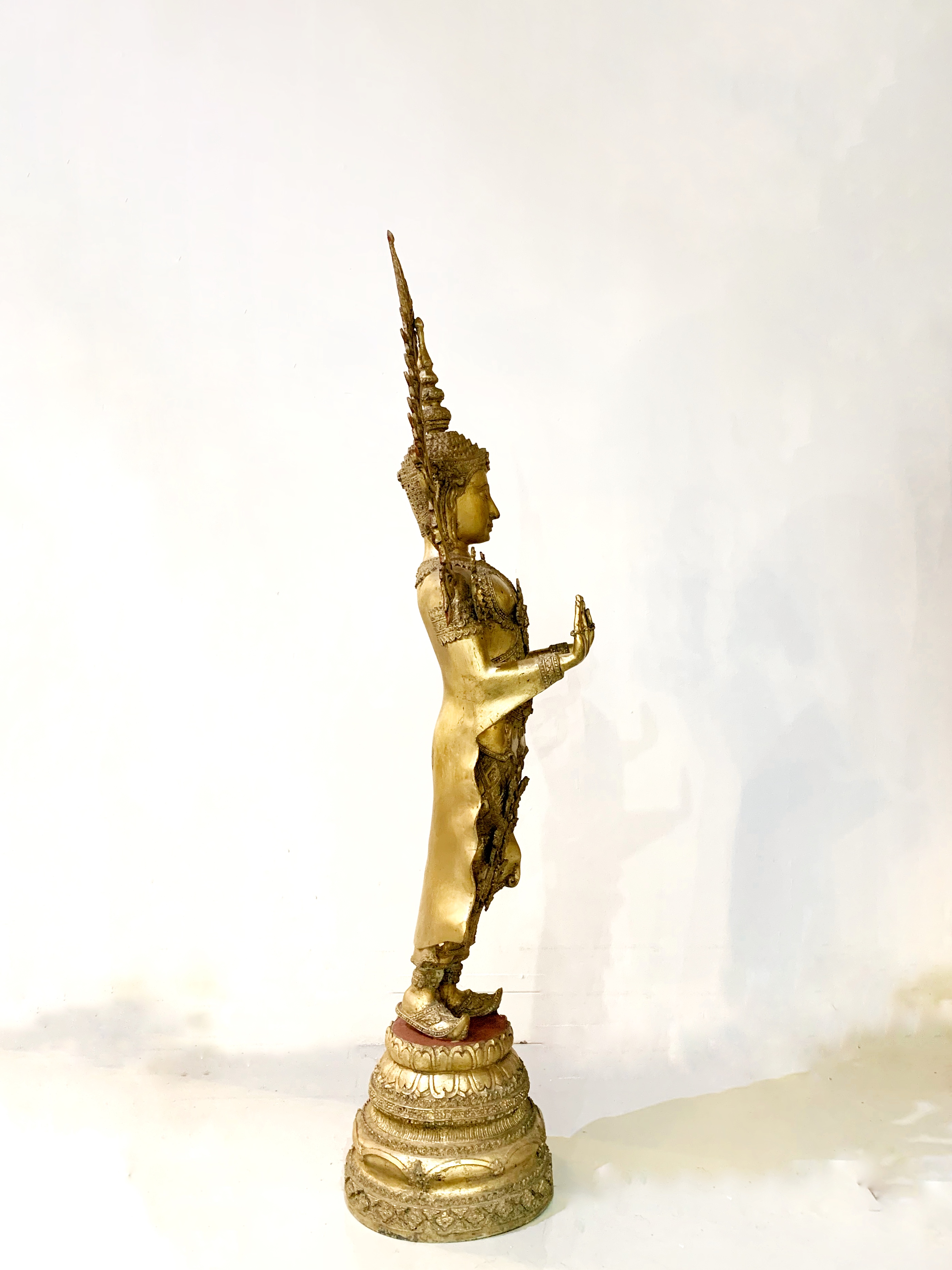 พระพุทธรูปทรงเครื่องกษัตริย์ ปางห้ามสมุทร สูง 12"