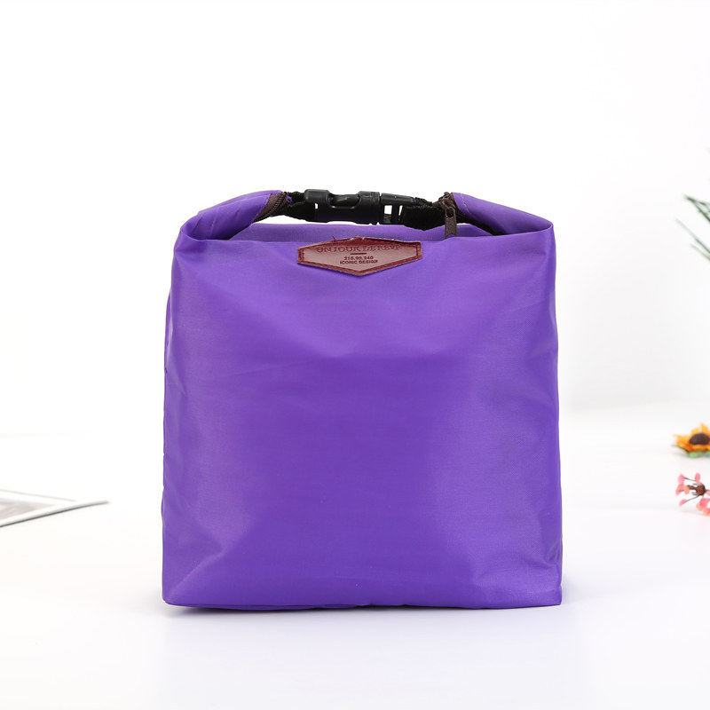 Muisungshop COD 🆗 กระเป๋าเก็บความเย็น ICONIC LUNCH POUCH - CLASSIC LINE ราคา 49 บาท โดย muisungshop