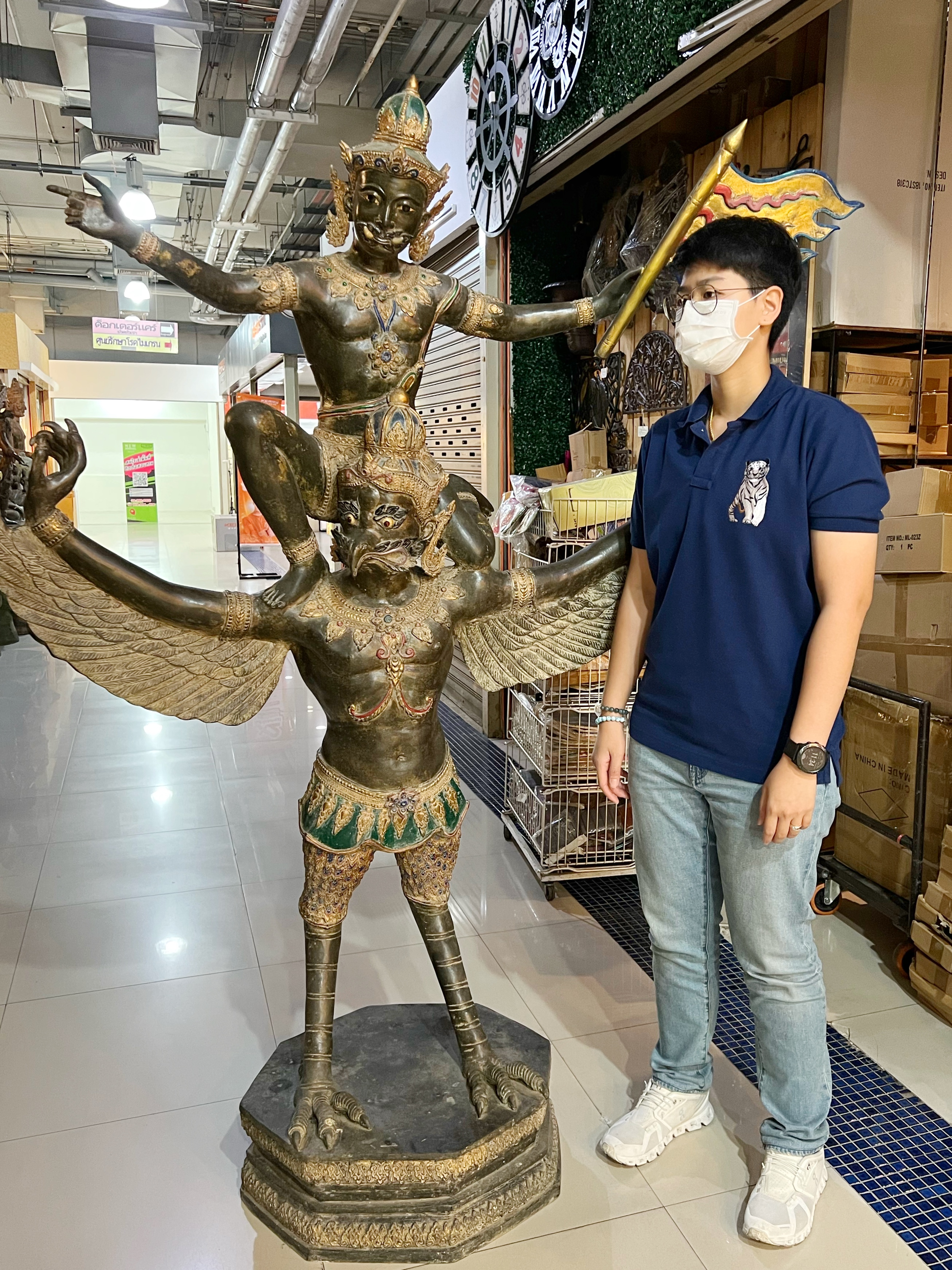 รูปหล่อ พระราหูทรงครุฑ (พญาครุฑสิตามัน) สูง 1.90 เมตร