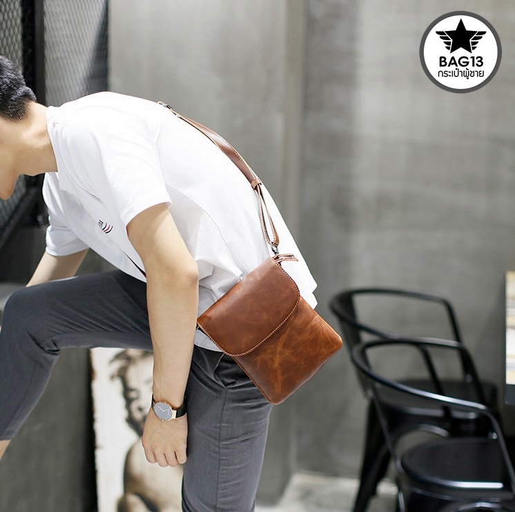 กระเป๋าสะพายข้างผู้ชาย รหัส A012