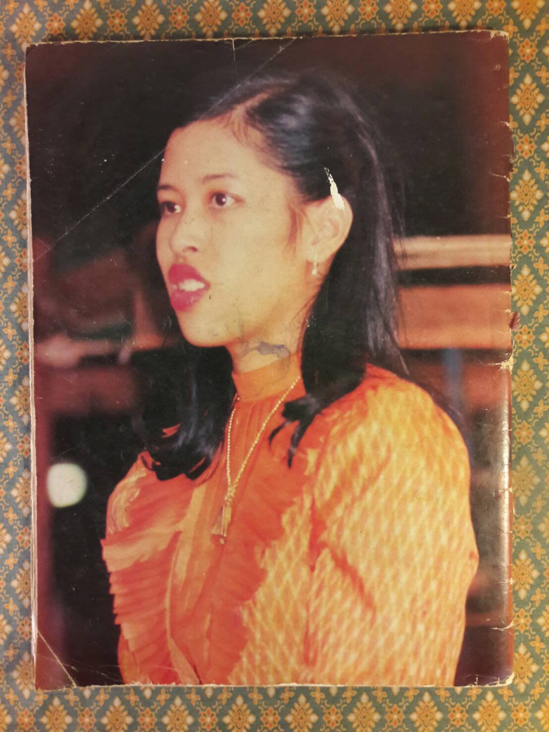 ฟ้าหญิงทรงหมั้น