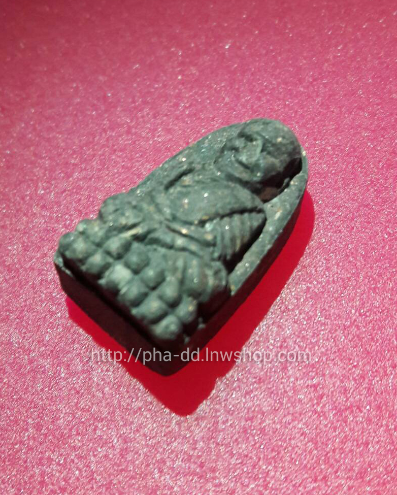 พระของขวัญพิมพ์จิ๋ว หลวงปู่ทวดเนื้อว่าน108โรยแร่บางสะพาน วัดห้วยมงคล จ.ประจวบคีรีขันธ์ (พร้อมกล่องเดิมจากวัด)