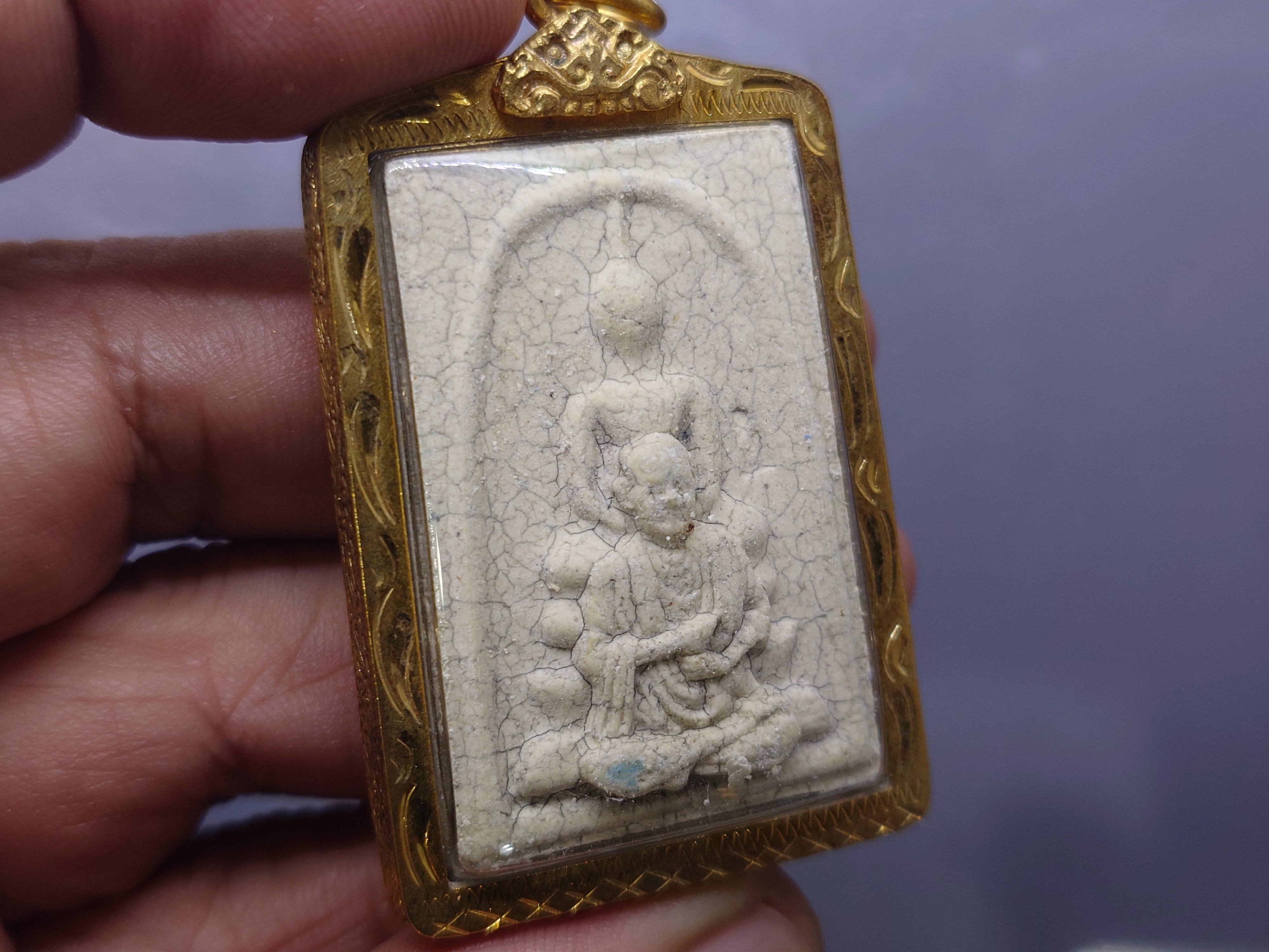 พระสมเด็จวัดระฆัง เนื้อผงผสมผงเก่า พิมพ์พุทธซ้อน รุ่นย้อนยุค 108 ปี (คณะ 9) วัดระฆังโฆสิตารามฯ พร้อมเลี่ยมกรอบไมคอน ปี2556 พร้อมกล่องเดิม