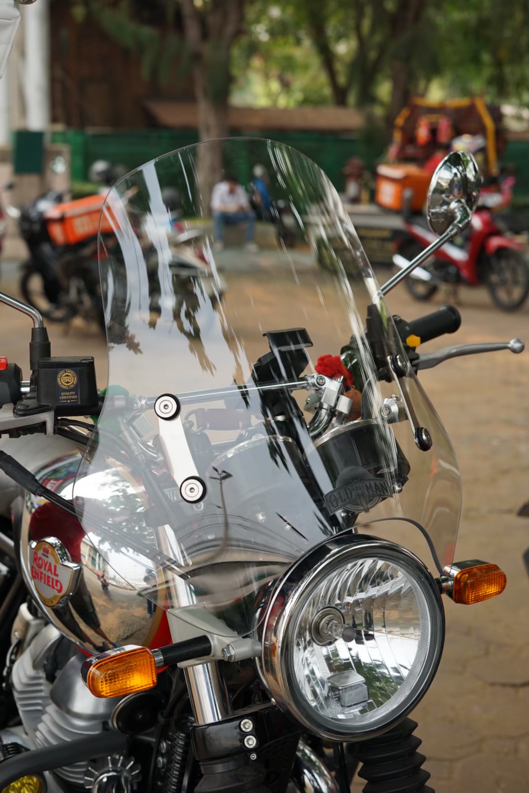 ชิวหน้า ไฟกลม ทรงสูง 47 ซม. สีใส