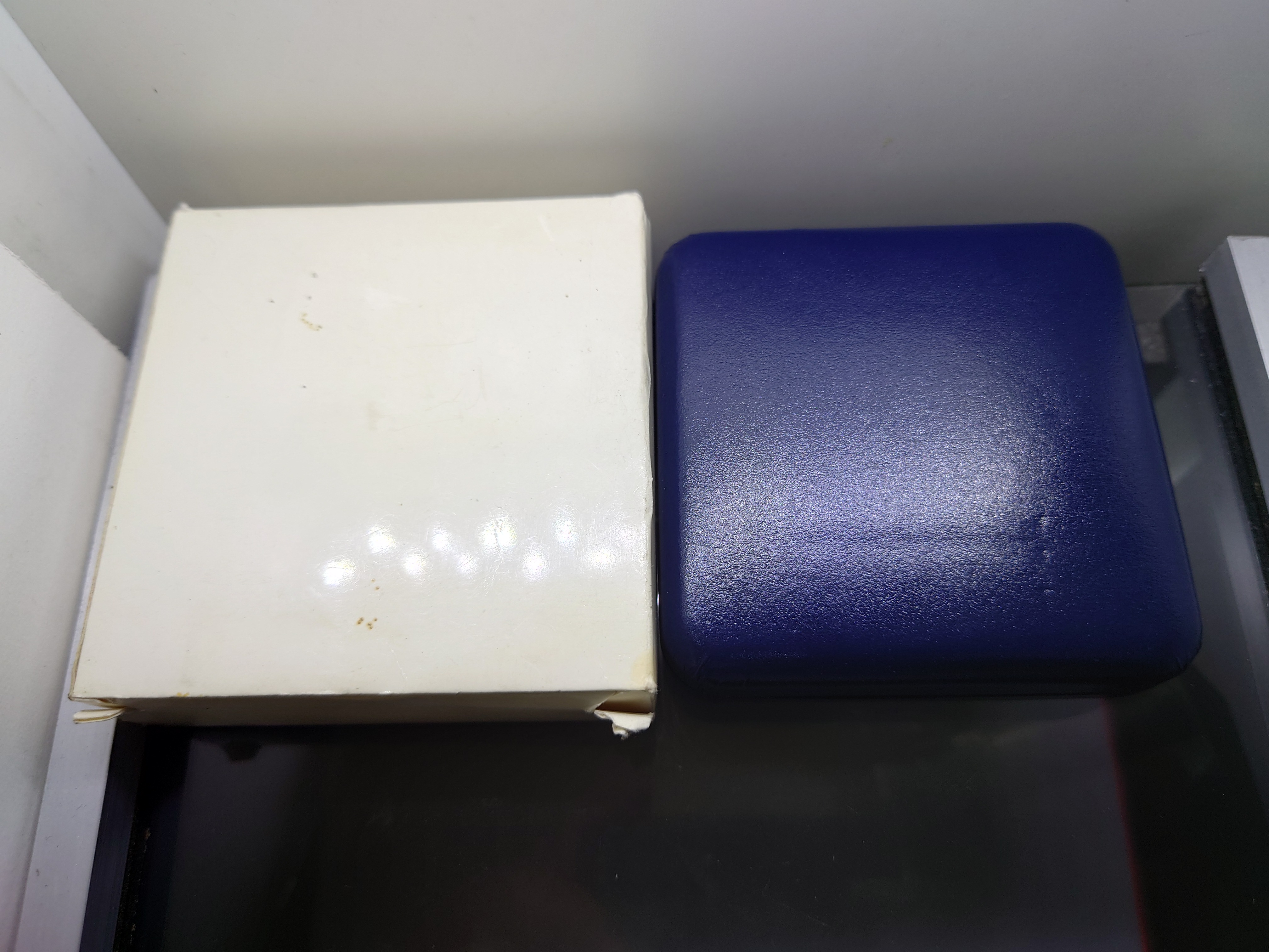 เหรียญเงินขัดเงา ที่ระลึกซีเกมส์ครั้งที่ 18 (เชียงใหม่เกมส์) แบบที่2 พ.ศ.2538 พร้อมกล่องเดิม