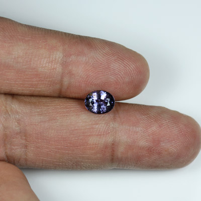 **ขายแล้ว**สปิเนลสีน้ำเงิน (Spinel) 1.15 กะรัต สีน้ำเงิน ไฟดี รูปไข่
