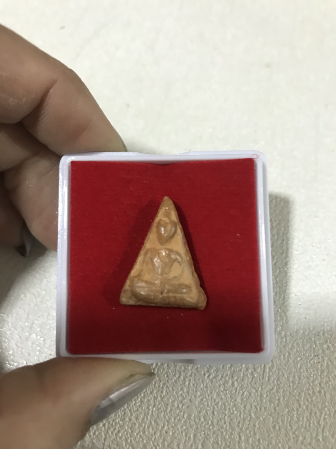 พระนางพญา กรุขุนอินทประมูล จ. อ่างทอง เนื้อดิน