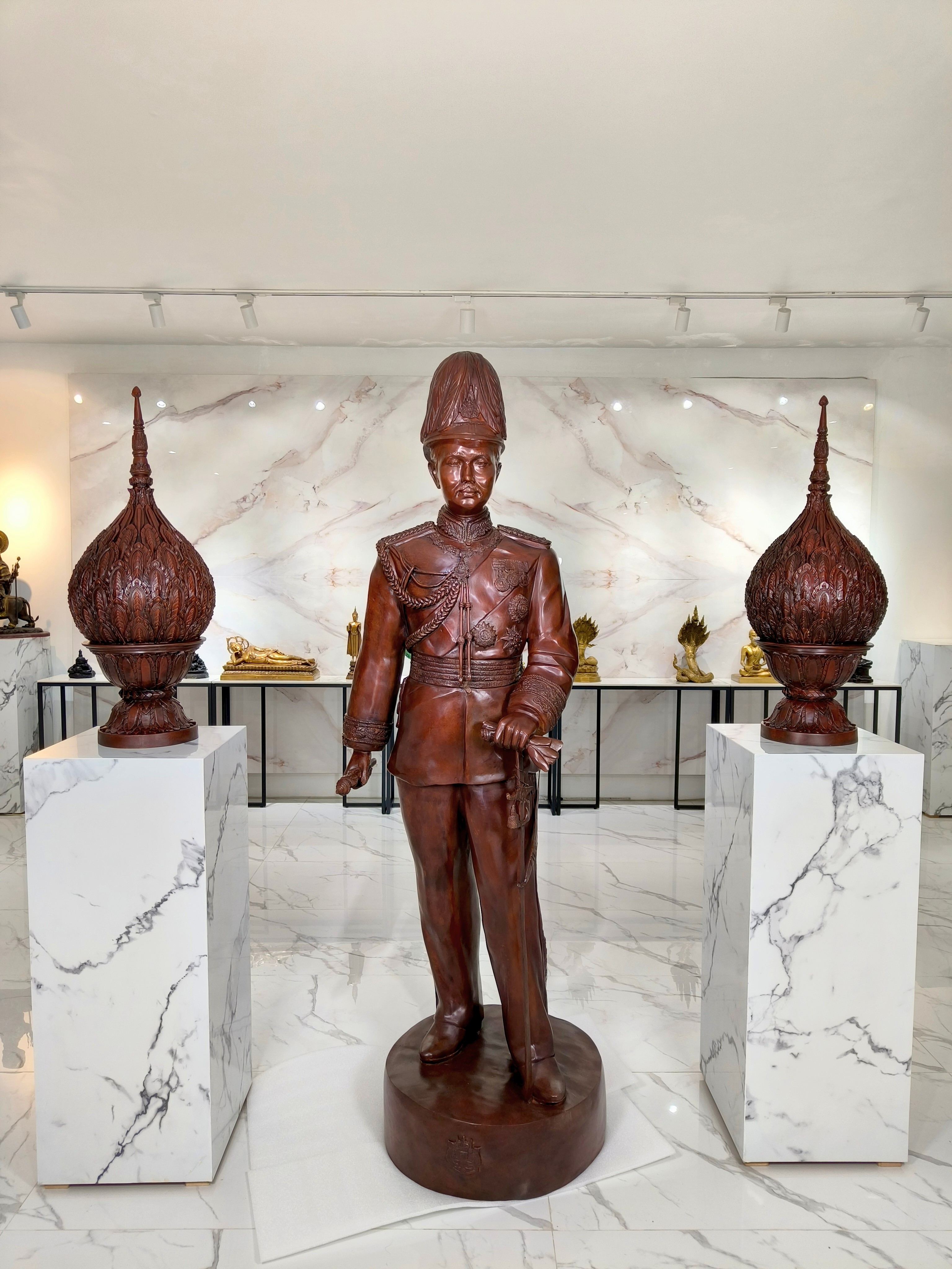 พานพุ่มสักการะ เนื้อสัมฤทธิ์ ขนาดใหญ่ ทำสีพิเศษ