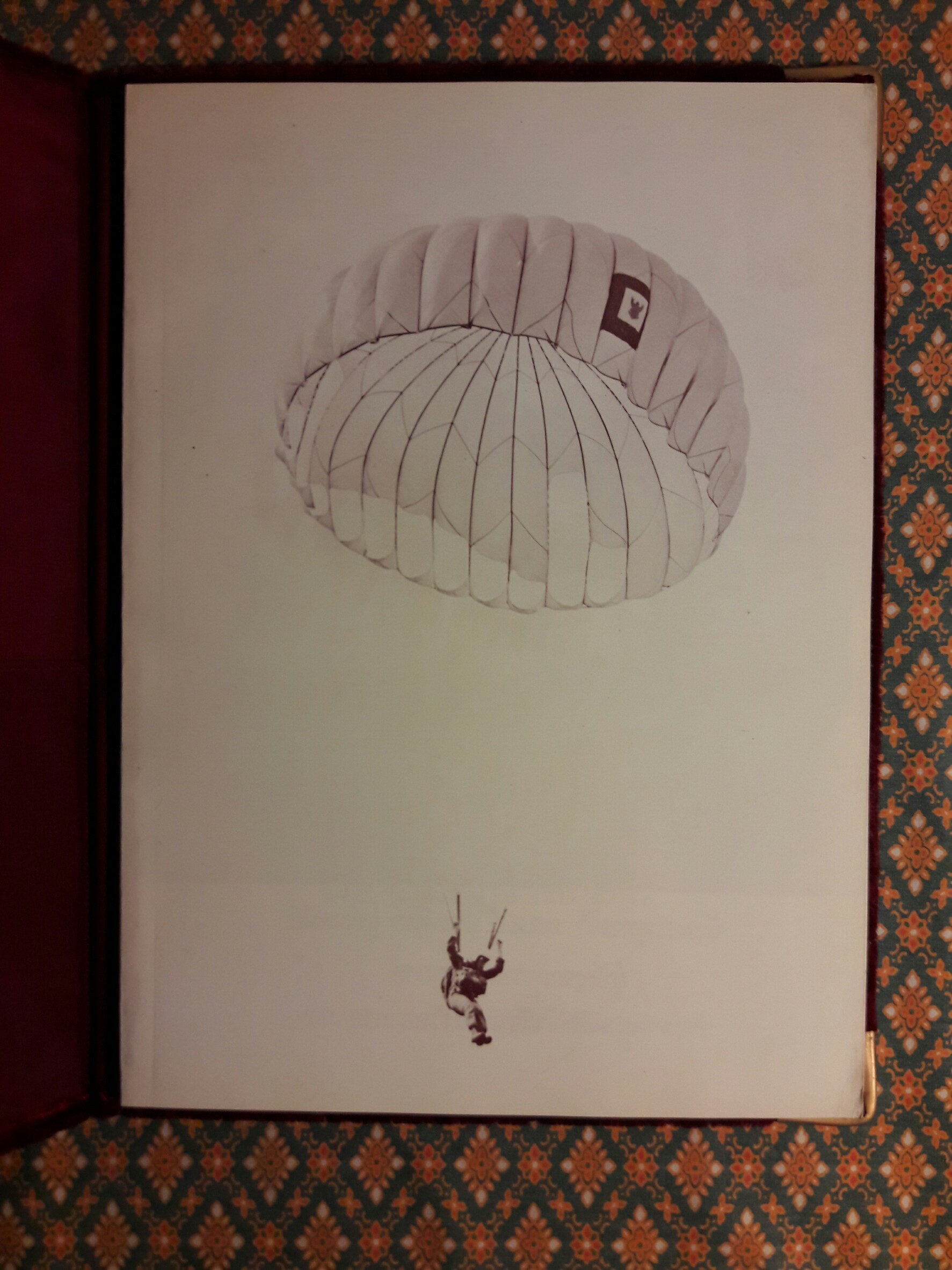 พระราชกรณียกิจ สมเด็จพระบรมโอรสาธิราชฯ สยามมกุฎราชกุมาร ทั้งในและนอกประเทศ ฉบับพิเศษ