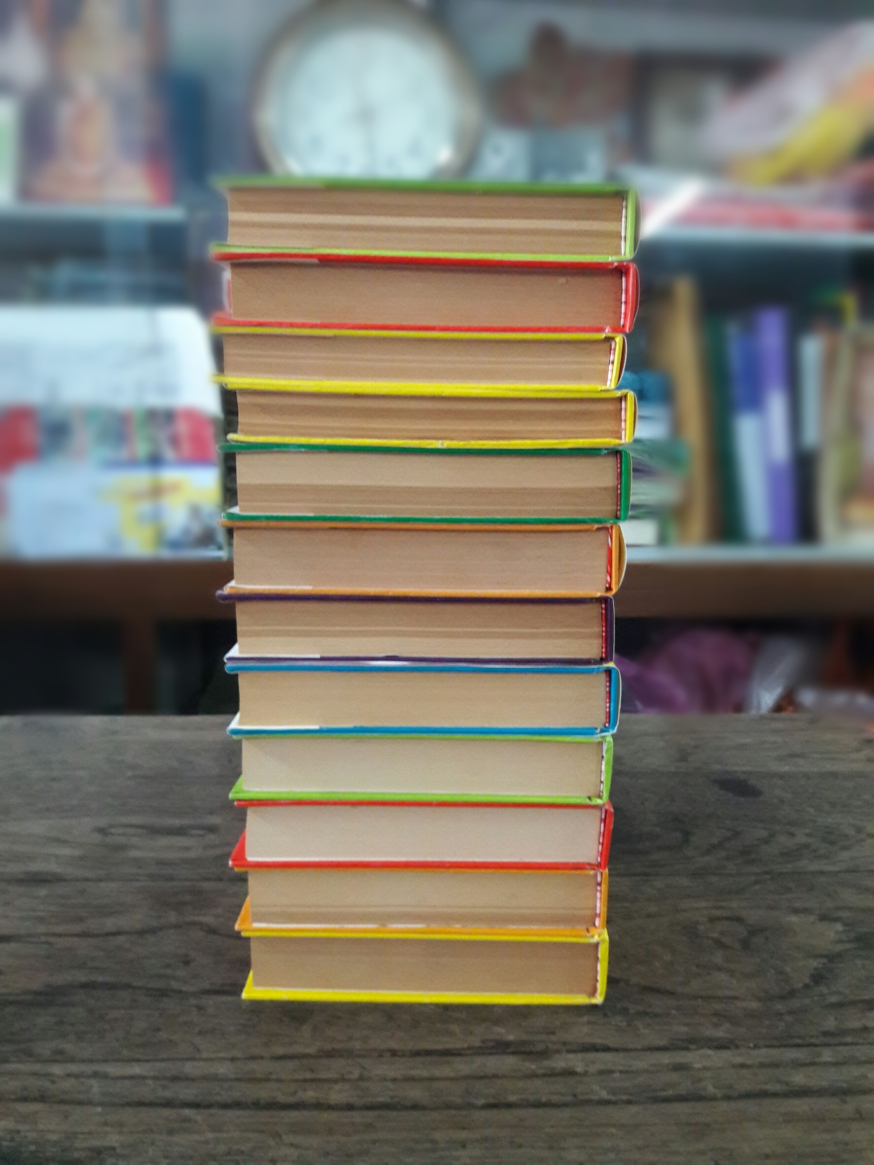 สี่มงกุฎ (12 เล่มจบ)