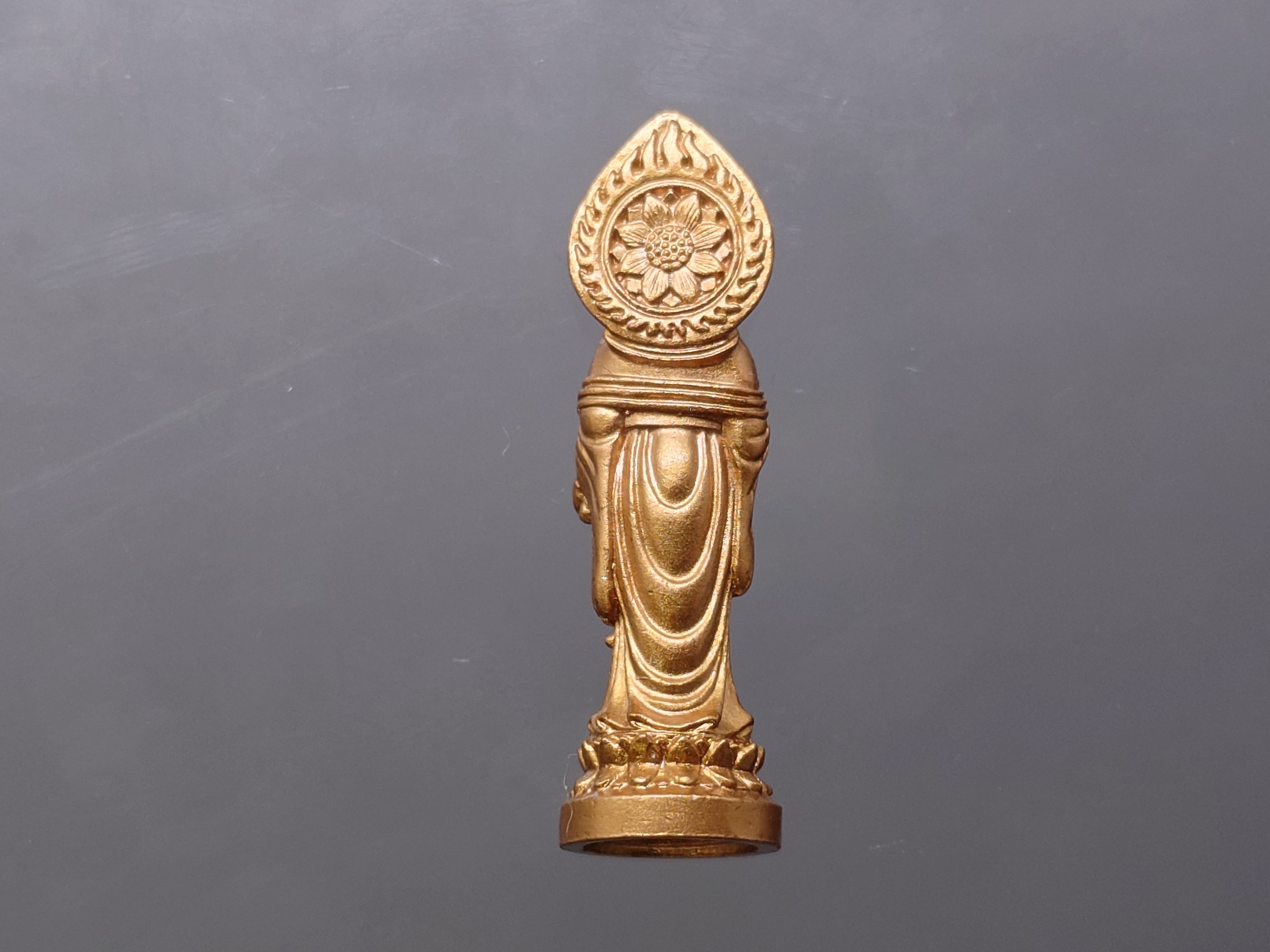 พระโพธิสัตว์อวโลกิเตศวร เจ้าแม่กวนอิม เนื้อกาหลั่ยนาค รุ่นฉลองปีกาญจนาภิเษก พิธีพุทธาภิเษก อ.หาดใหญ่ จ.สงขลา ปี2540