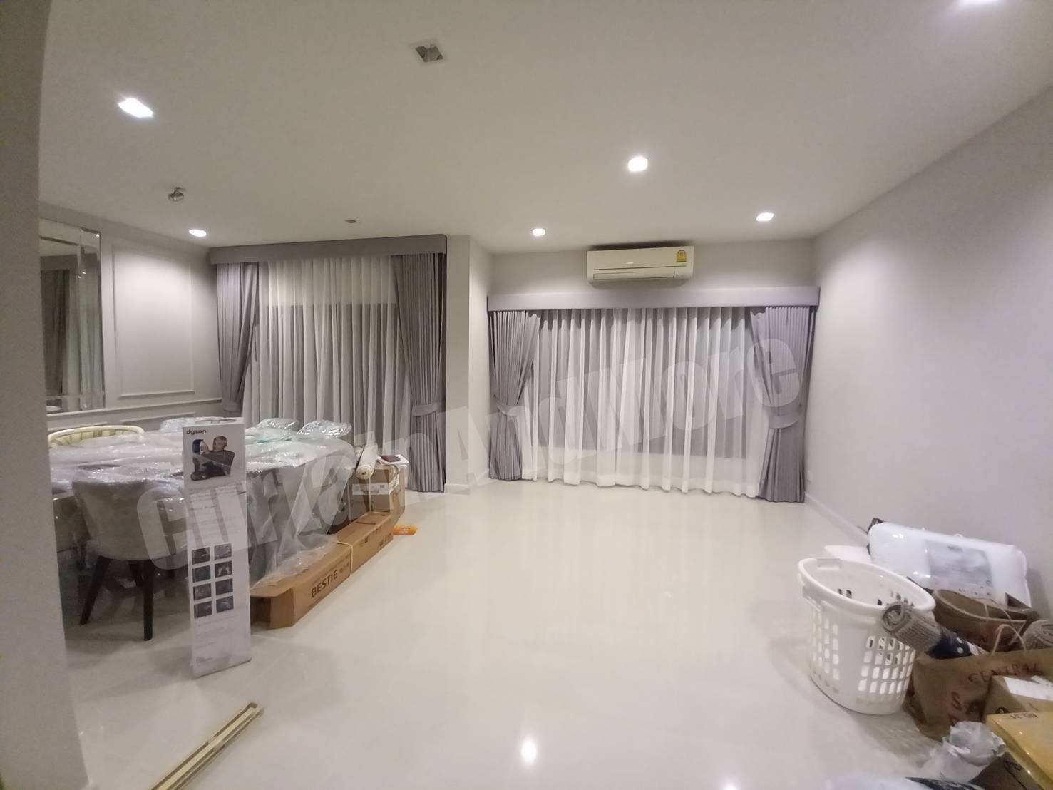 กล่องม่าน (กล่องบังราง)