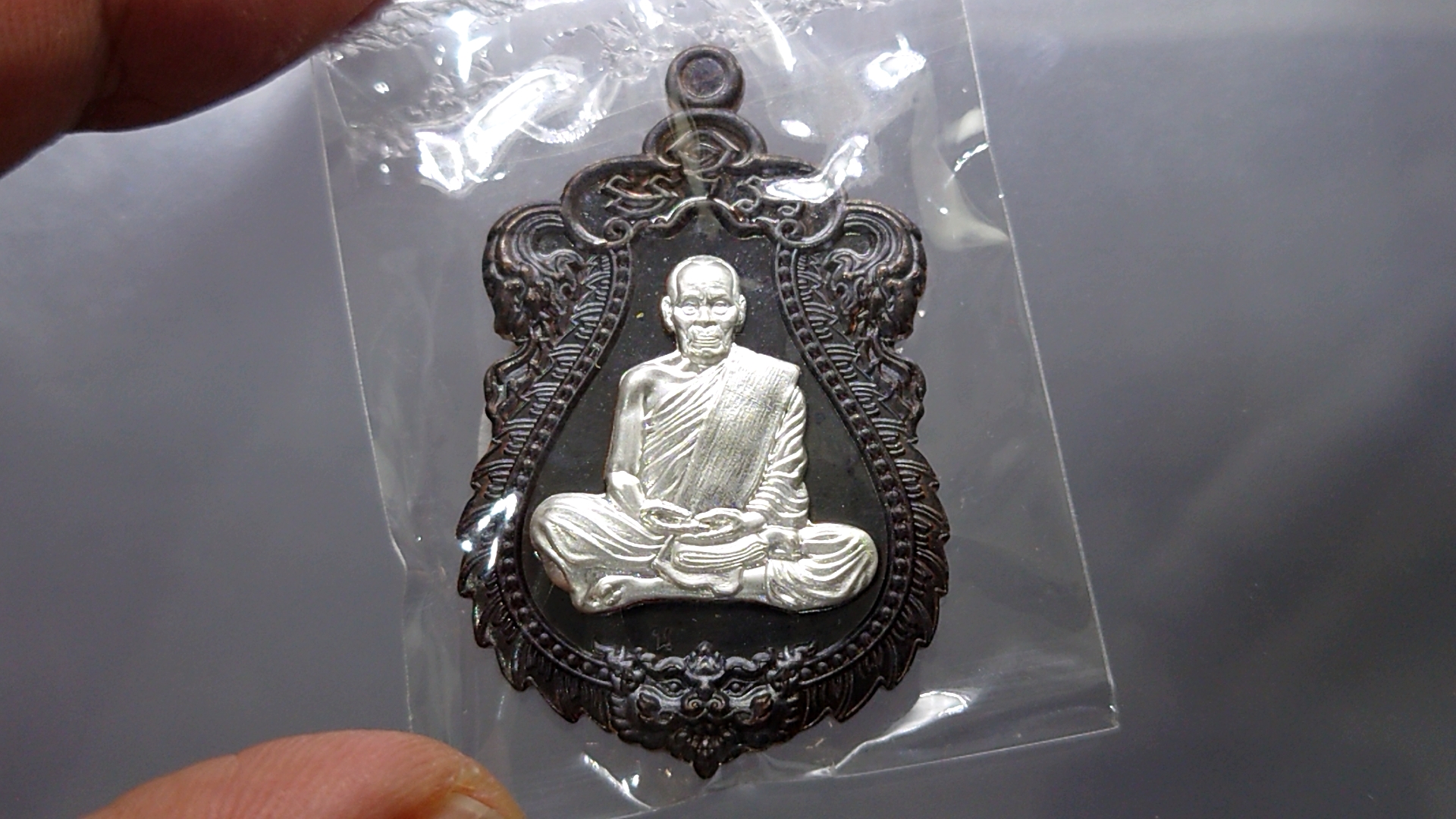 เหรียญรุ่นรวยมหาศาล (เหรียญแถมยกลัง) เนื้อนวะ หน้ากากเงินแท้ หลวงพ่อพัฒน์ วัดห้วยด้วน โคท 173
