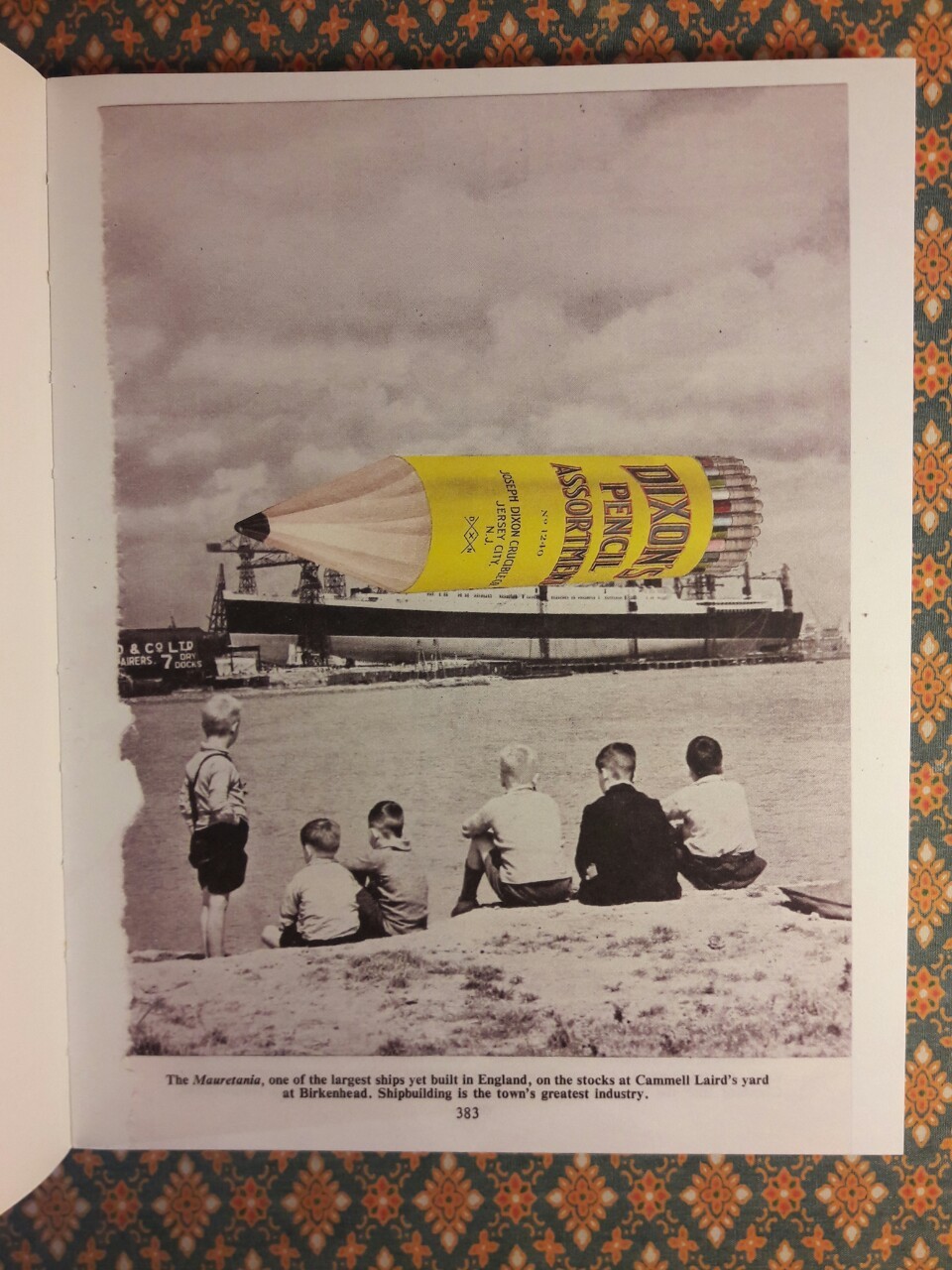 London Scene “พร้อมโปสการ์ด”