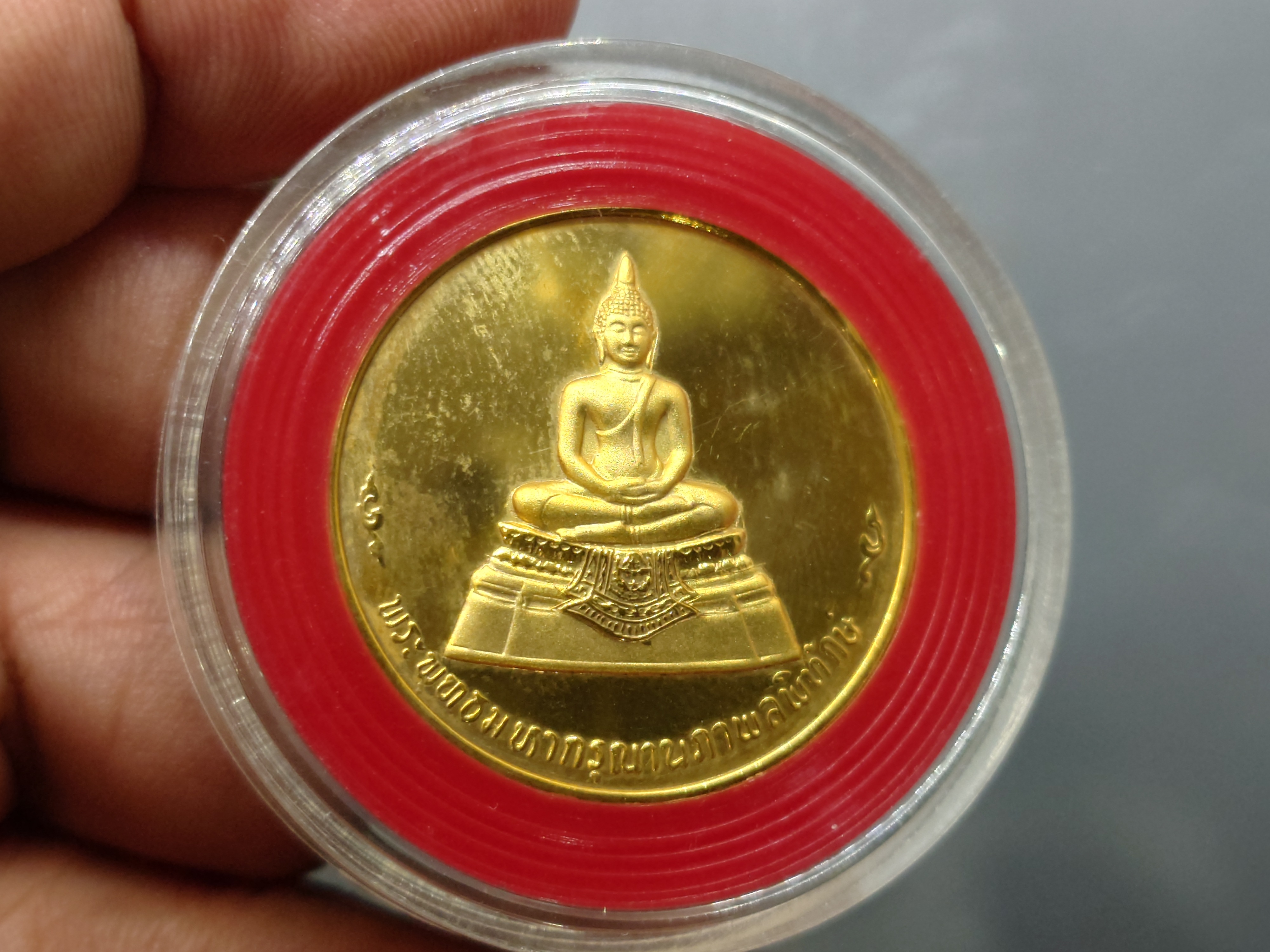 พระพุทธมหากรุณานภาพลพิทักษ์ เนื้อกาหลั่ยทอง ครบรอบ 44 ปี โรงเรียนนายเรืออากาศ สมเด็จพระญาณสังวรฯทรงเมตตา อฐิฐานจิต ปี2540 พร้อมกล่องเดิม