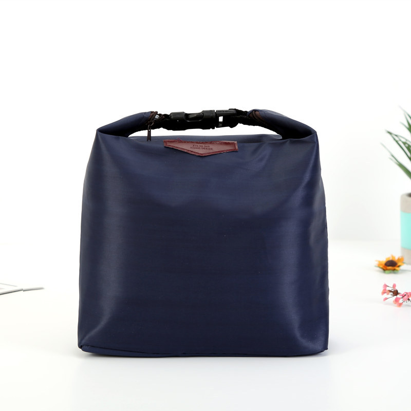 Muisungshop COD 🆗 กระเป๋าเก็บความเย็น ICONIC LUNCH POUCH - CLASSIC LINE ราคา 49 บาท โดย muisungshop
