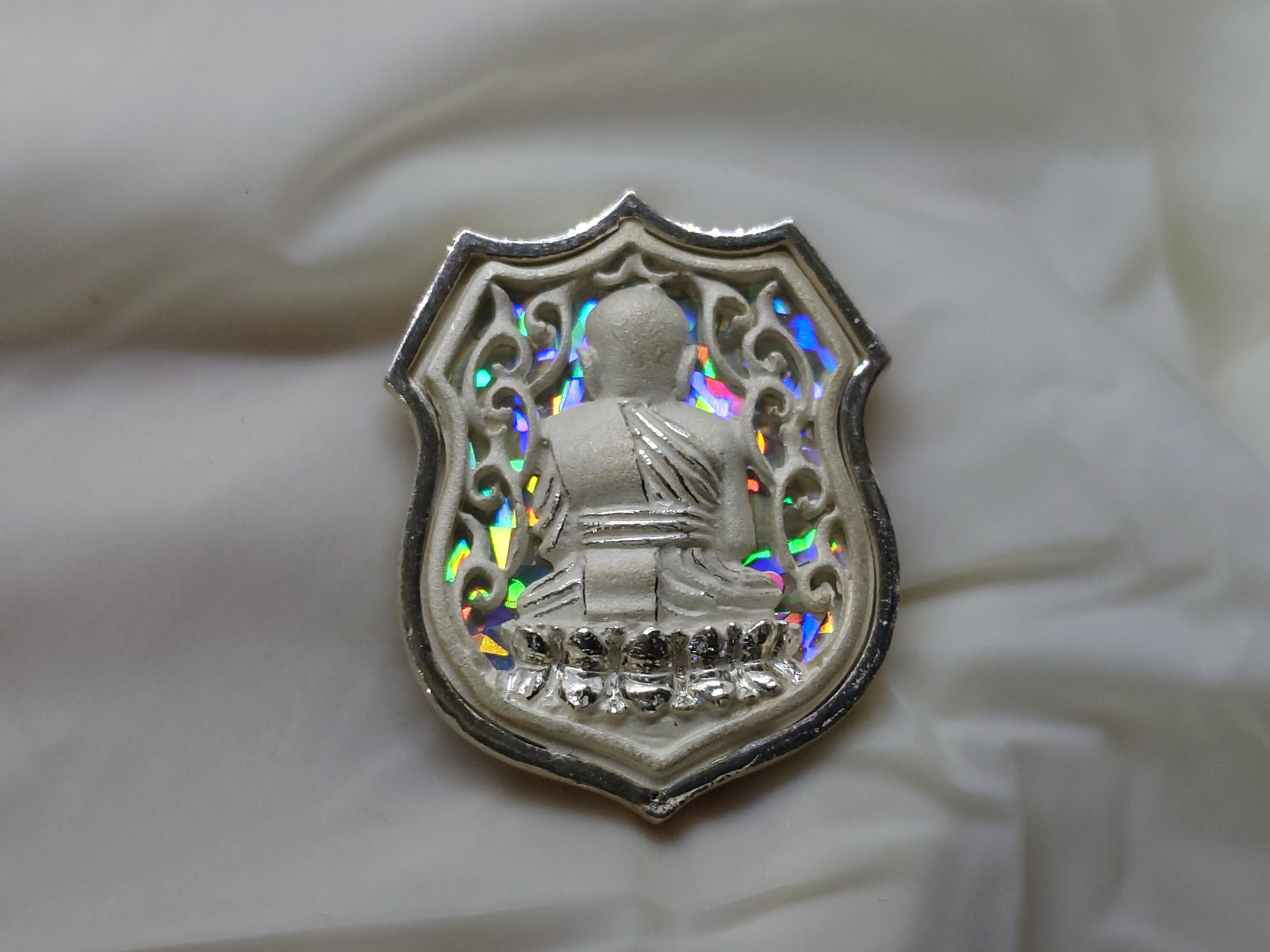 เหรียญหลวงปู่ทวด เนื้อเงิน รุ่นมงคลบารมี วัดประสาทบุญญาวาส พิมพ์อาร์ม เล็ก ขนาด 2 เซน พ.ศ.2545 พร้อมกล่องเดิม