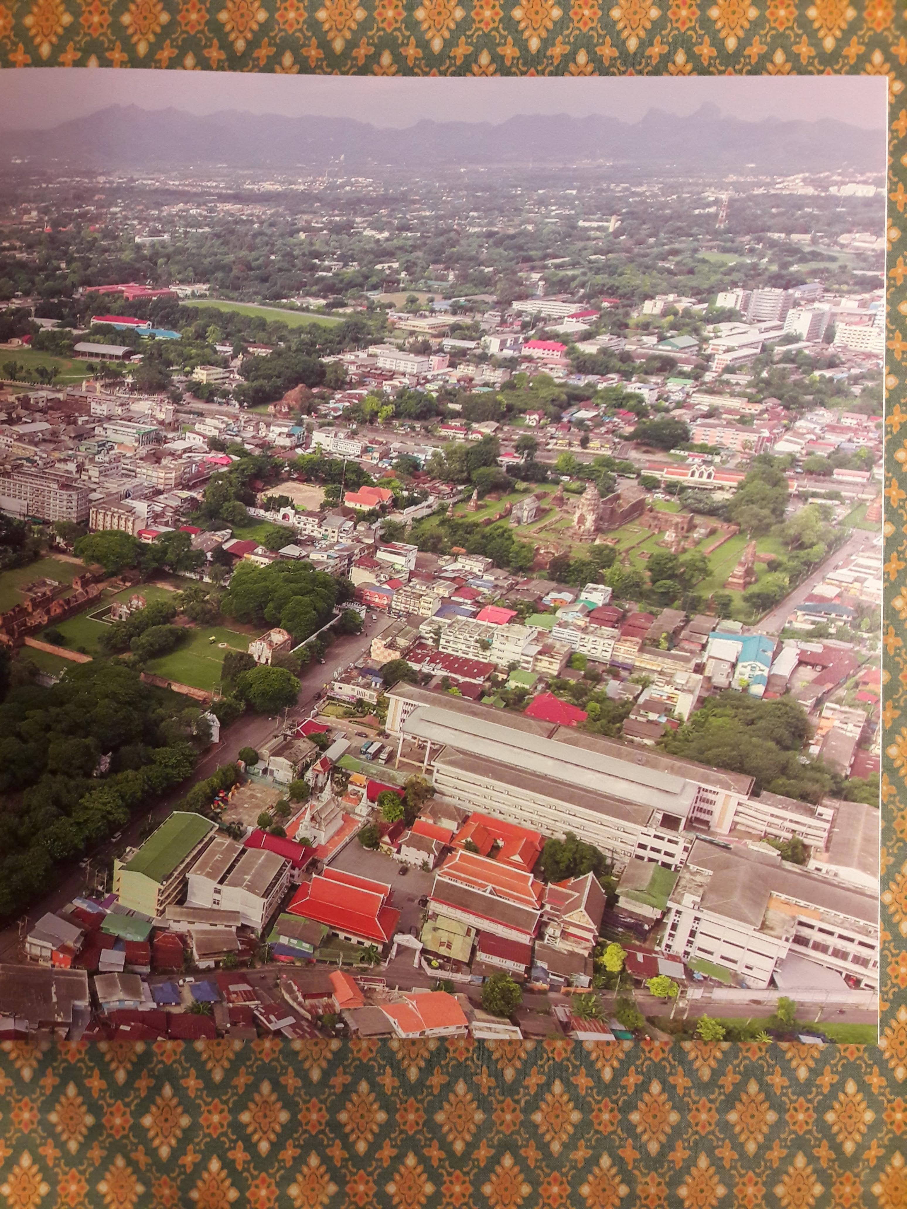 ต้นไม้ใหญ่ในแผ่นดินถิ่นประวัติศาสตร์ลพบุรี Big Trees in Lop Buri's Archacological Sites