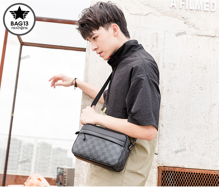 กระเป๋าสะพายข้างผู้ชาย รหัส A015