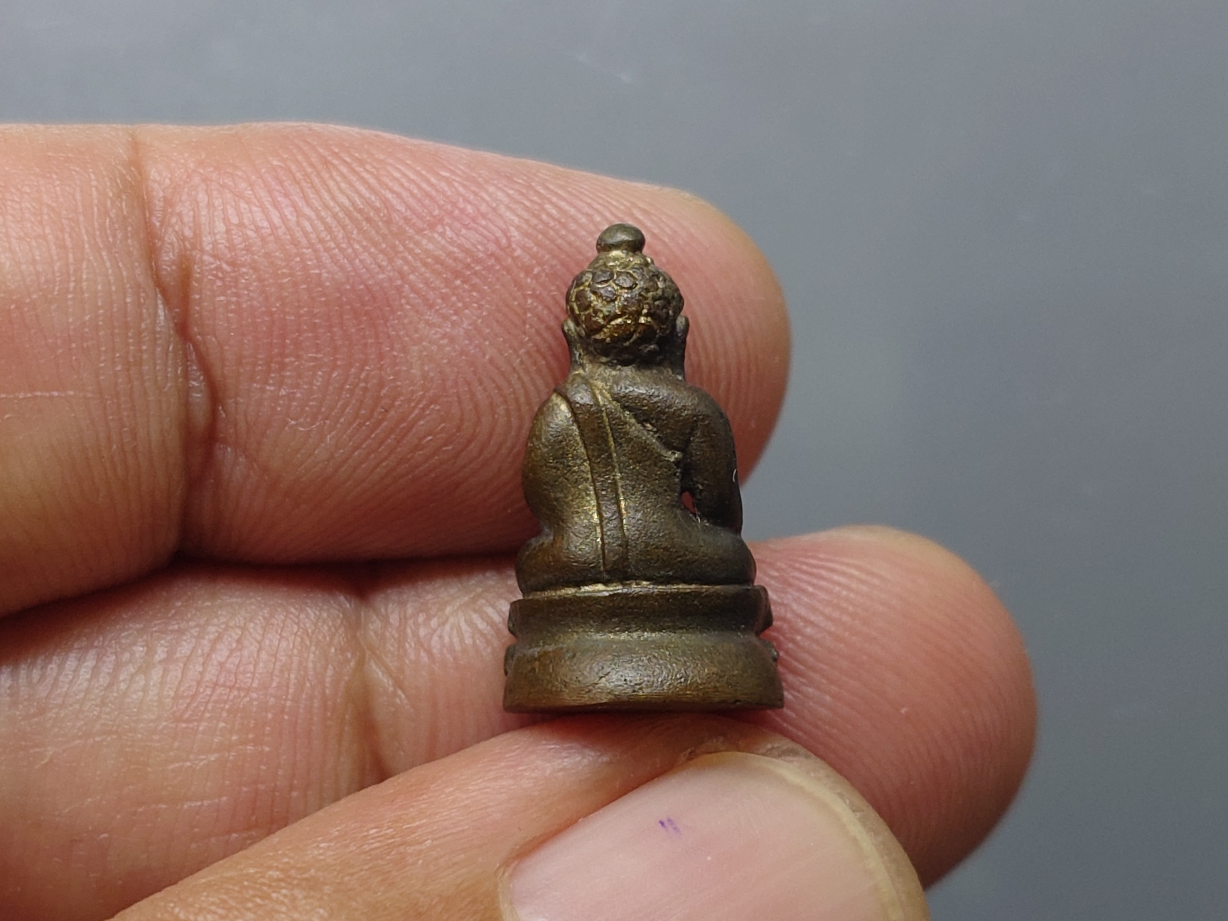 พระกริ่งยอดแก้ว สมเด็จพระพุทธโฆษาจารย์ (พุฒ) ประธานจัดสร้าง เนื้อนวะโลหะ วัดเกาะแก้วอรุณคาม (สายวัดสุทัศน์) ปี2545 พร้อมกล่องเดิม นิยม หายาก สร้างน้อย