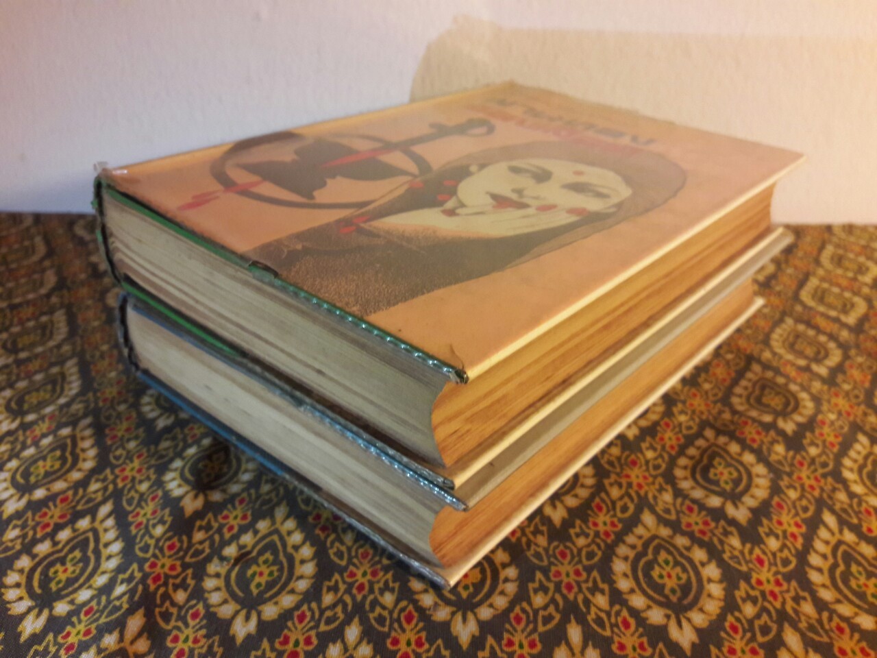 พานทองรองเลือด (2 เล่มจบ)