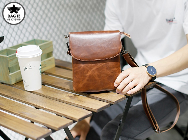 กระเป๋าสะพายข้างผู้ชาย รหัส A012