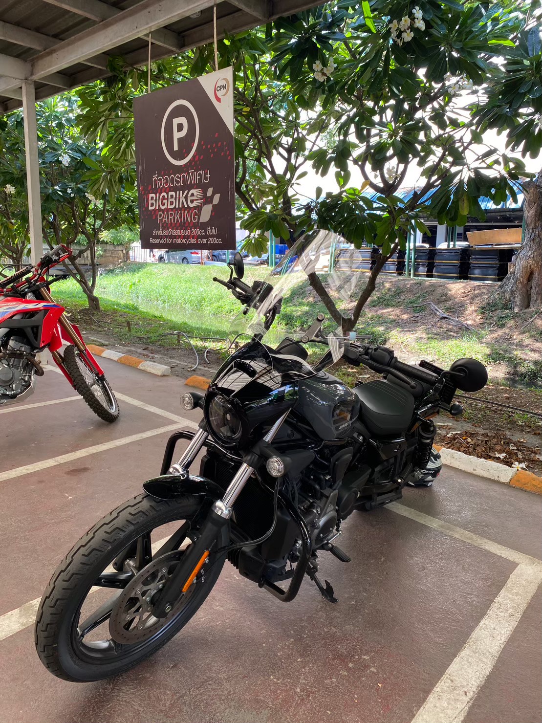 ชิวหน้า ไฟกลม ทรงสูง 47 ซม. สีใส