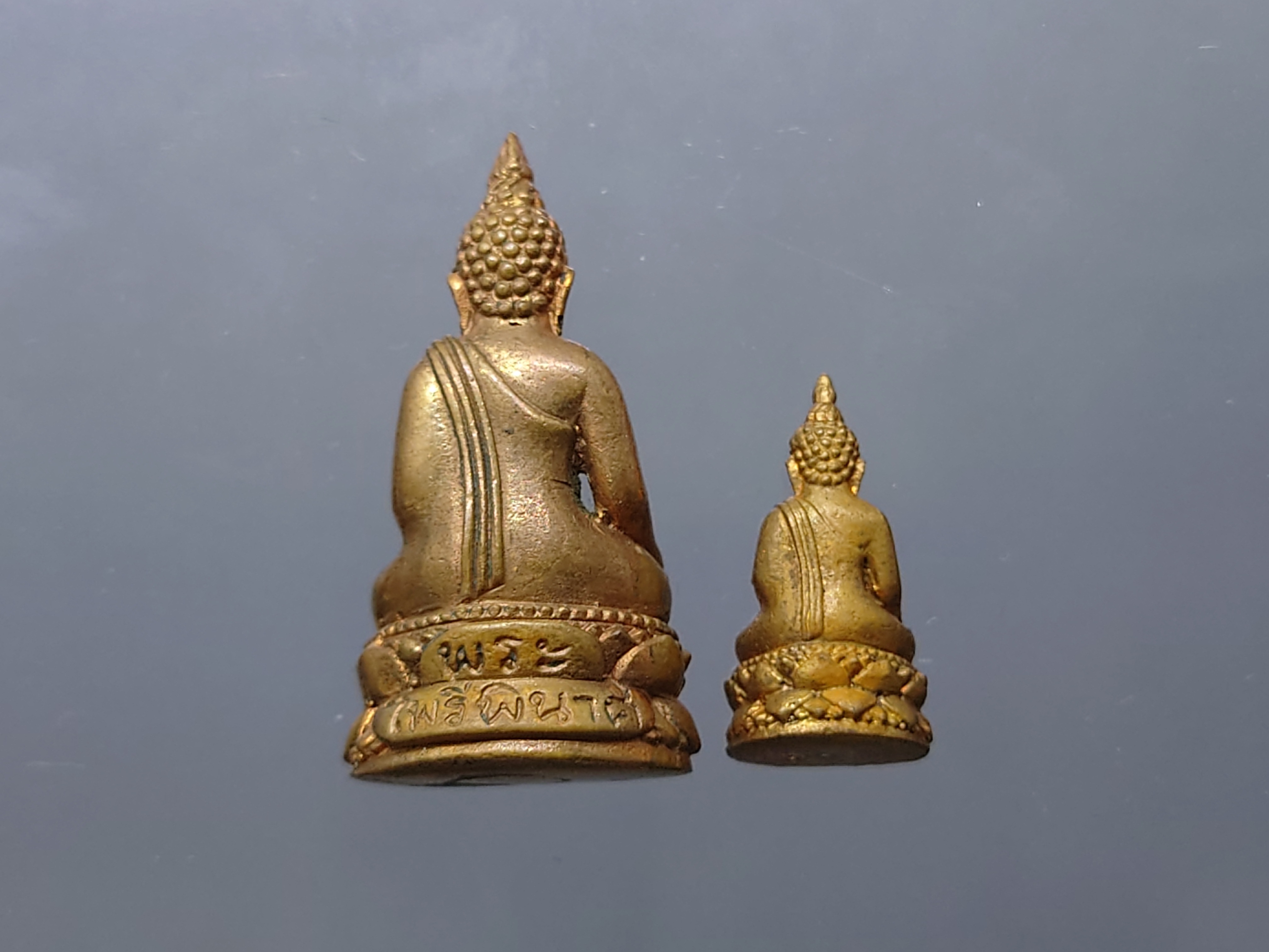 พระกริ่ง-พระชัยวัฒน์ พระไพรีพินาศ เนื้อทองแดงผิวไฟ สมเด็จพระญาณสังวรฯ ทรงแผ่เมตตาอธิษฐานจิตเดี่ยว วัดบวรนิเวศวิหาร พ.ศ.2542 พร้อมกล่องเดิม