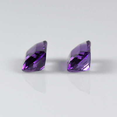 **ขายแล้ว**อเมทิสต์ (Amethyst) น้ำหนักรวม 0.90 กะรัต สีม่วงเข้ม มาเป็นคู่